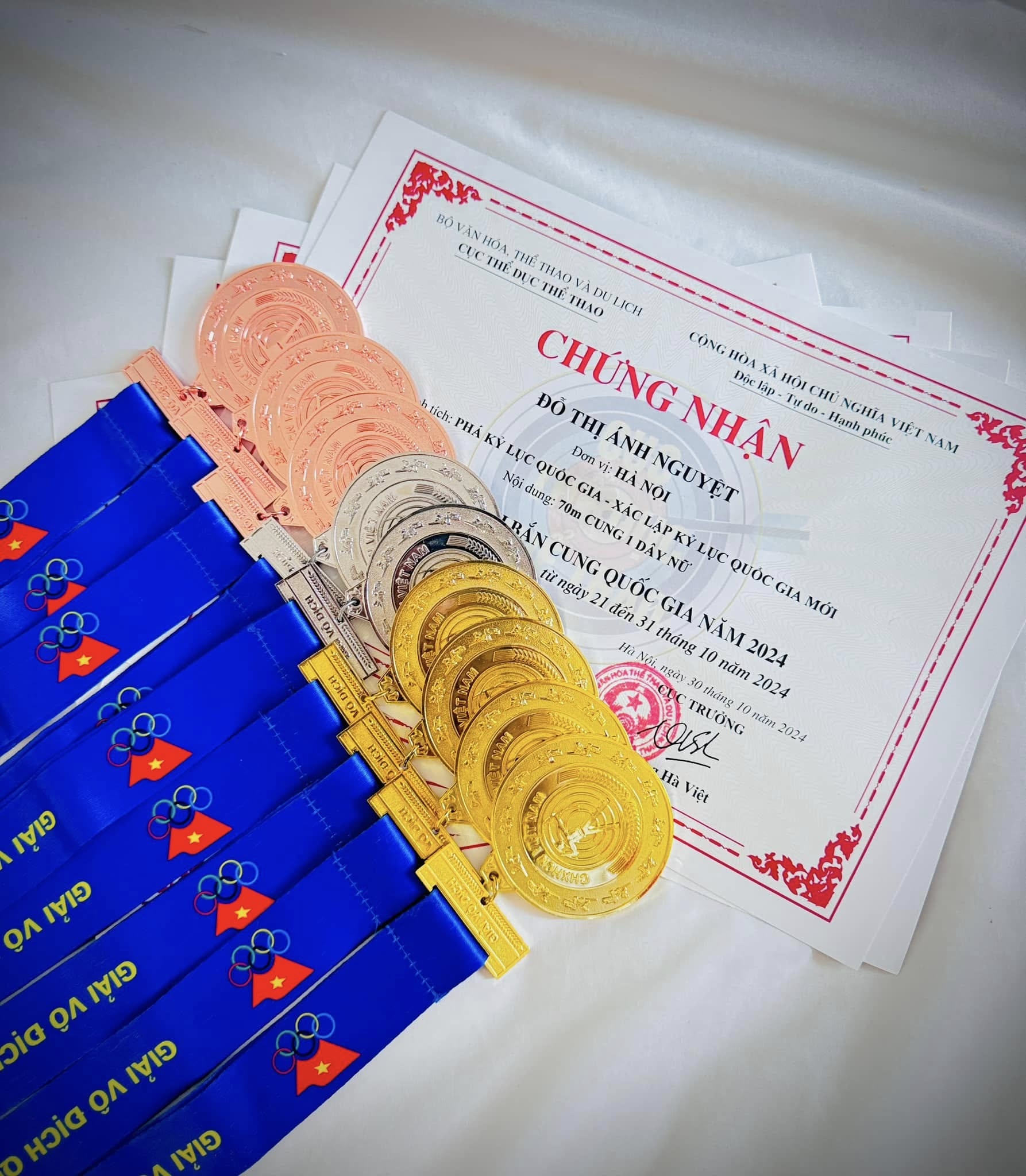 Do Thi Anh Nguyet,  hot girl ban cung,  hot girl the thao,  Le Duc Phat,  tinh yeu,  cap doi the thao anh 5