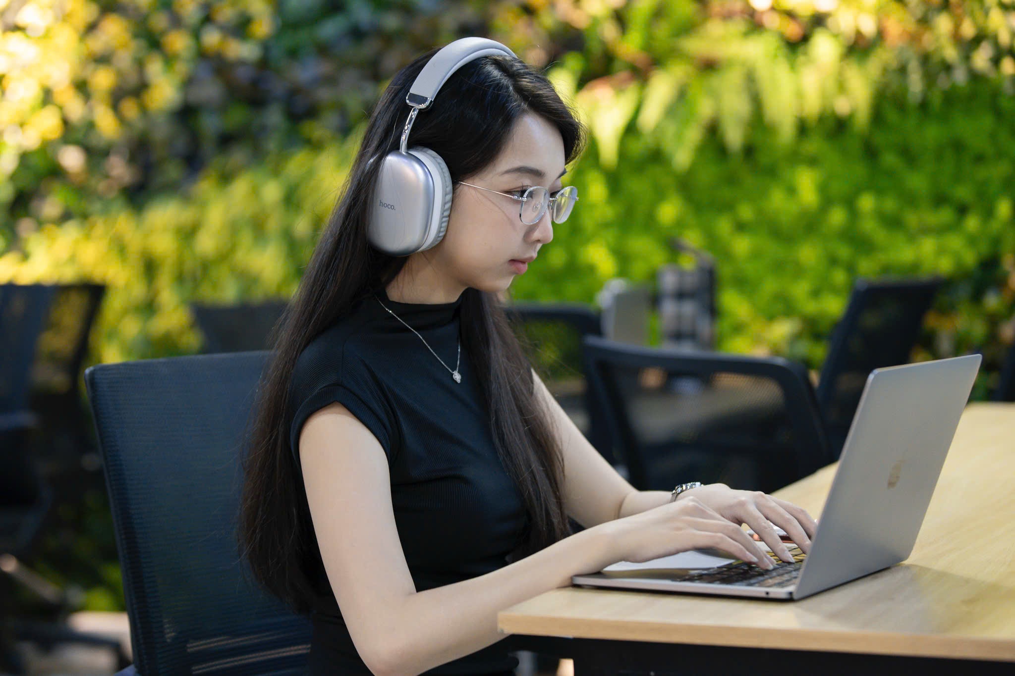 Nghich ly nhan su IT 'nhan nhan', doanh nghiep Viet van thieu nguoi hinh anh