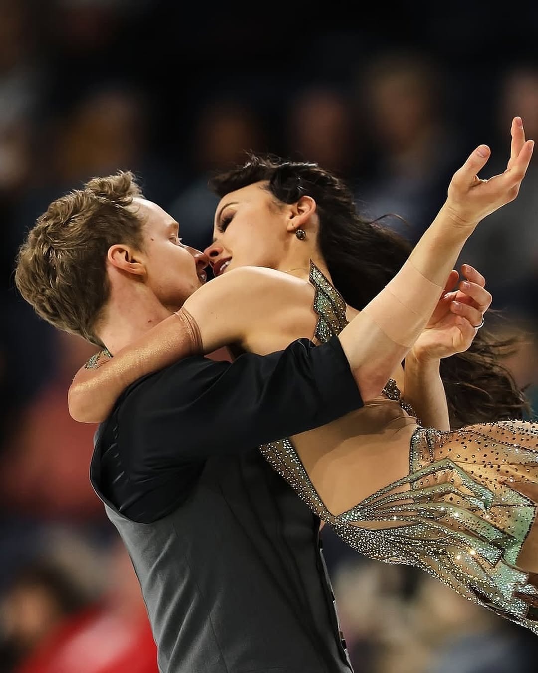Coc Ai Lang,  Hailey Langland,  Madison Chock,  the thao mua dong, Truot tuyet tu do,  truot van tuyet,  truot bang nghe thuat anh 10