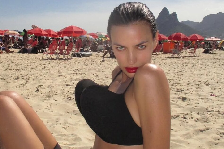 Ao nguc 'nui doi' cua nguoi mau Victoria's Secret hinh anh