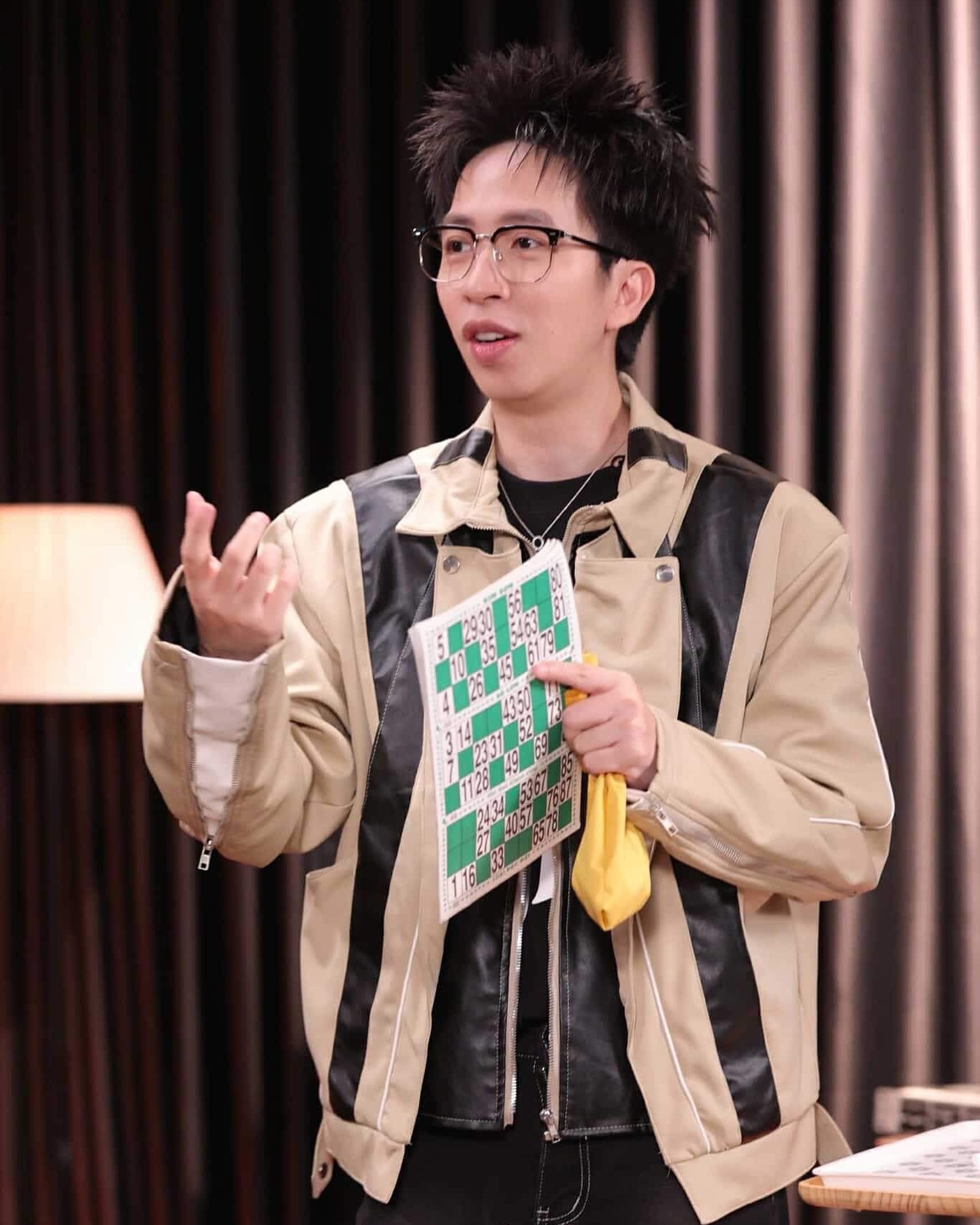 ViruSs, Ngọc Kem, Ngân Sát Thủ, Pháo, Emma Nhất Khanh, Sự Nghiệp Chướng ảnh 4 ViruSs, Ngoc Kem, Ngan Sat Thu, Phao, Emma Nhat Khanh, Su Nghiep Chuong anh 4