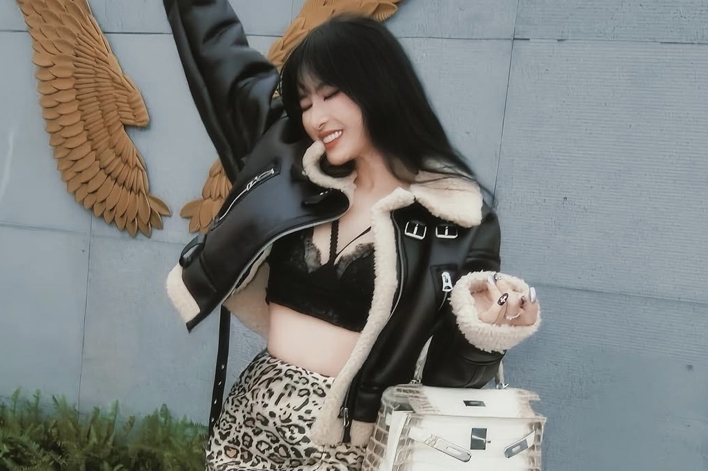 Vo dai gia Minh Nhua ruom ra hinh anh