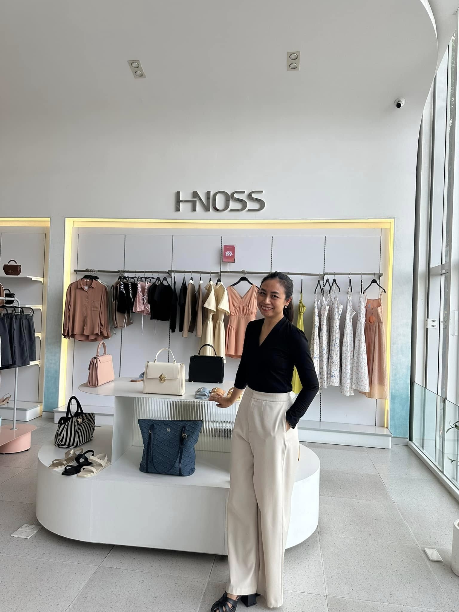 Hnoss dong cua,  Co Hue Anh,  MOT dong cua,  local brand dong cua,  local brand Viet Nam,  thoi trang Viet,  doanh nghiep dong cua anh 1