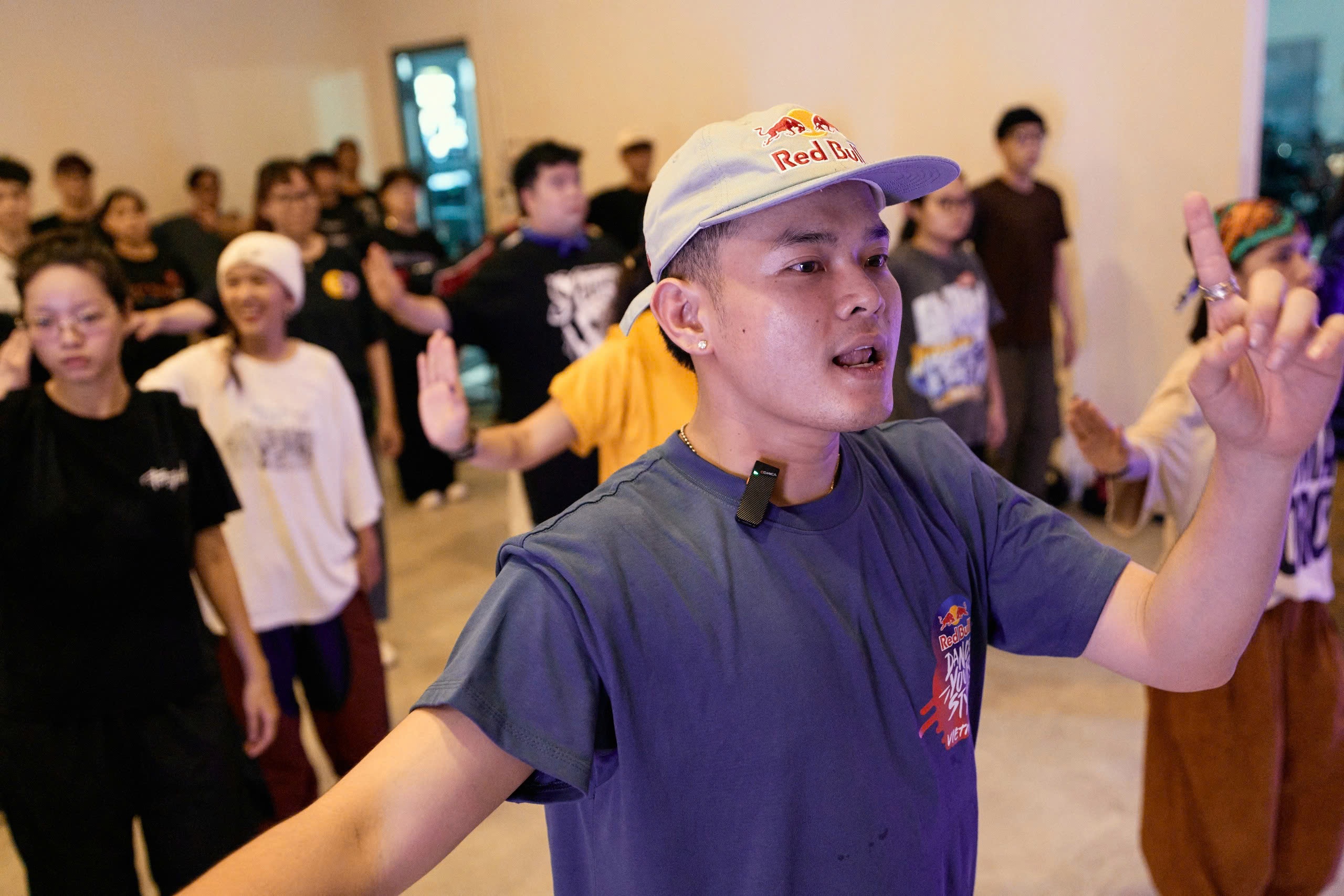 Red Bull Dance Your Style,  MT-Pop Red Bull,  MT-Pop là ai,  MT-Pop hiphop,  MT-Pop dance,  MT-Pop popping ảnh 1 Red Bull Dance Your Style,  MT-Pop Red Bull,  MT-Pop la ai,  MT-Pop hiphop,  MT-Pop dance,  MT-Pop popping anh 1