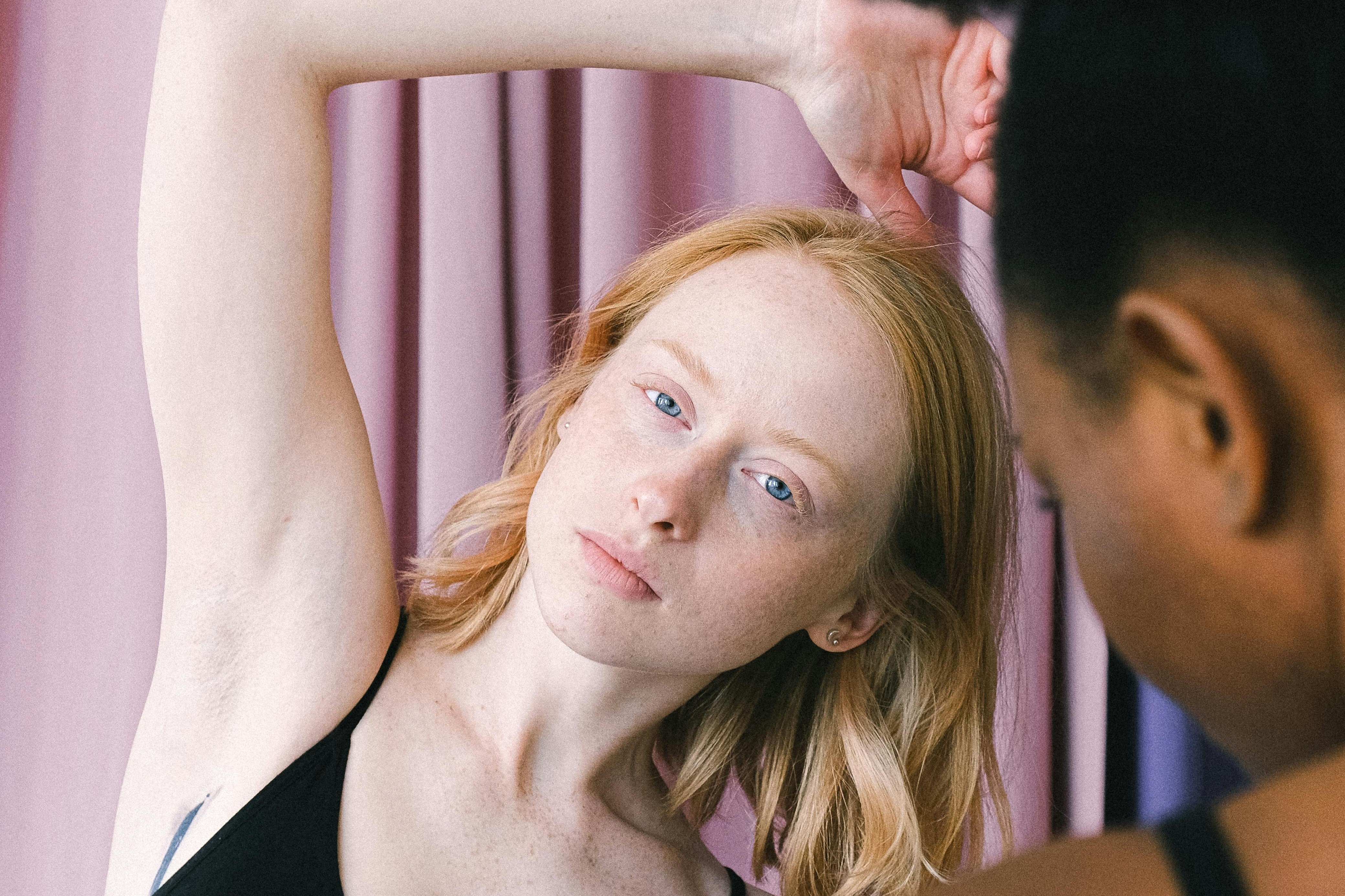 Tri tham nach, dau goi bang nguyen lieu de tim trong bep hinh anh