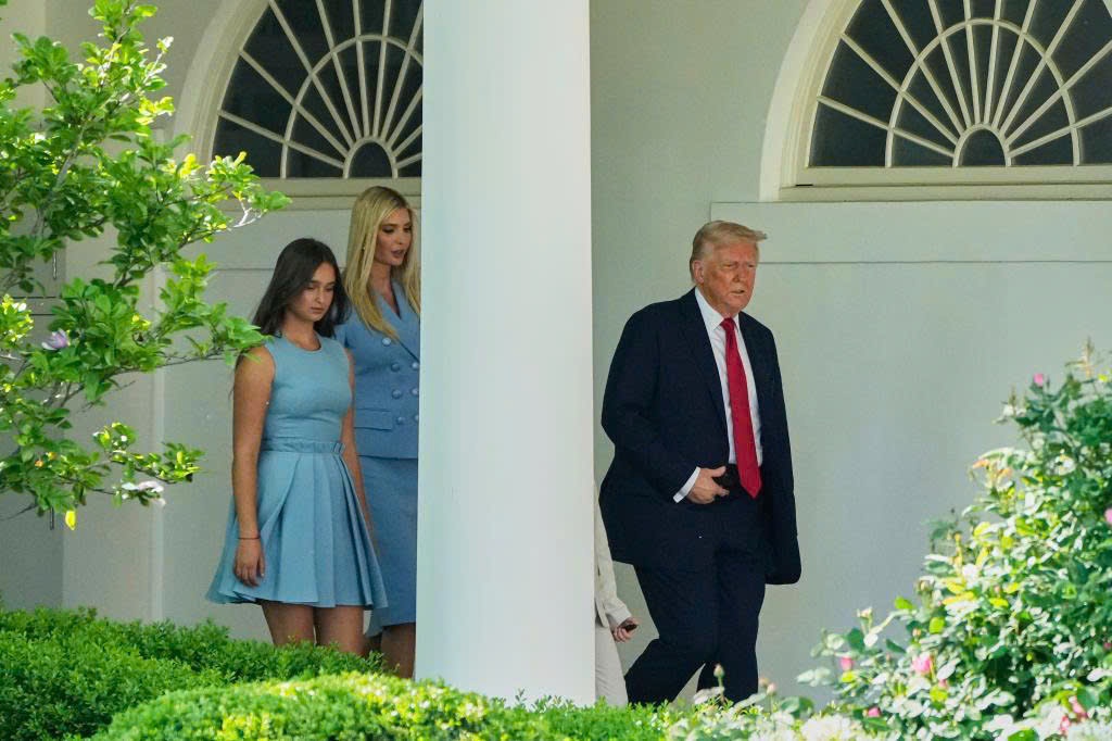 'Thiên thần Nhà Trắng' diện đồ đôi với Ivanka Trump