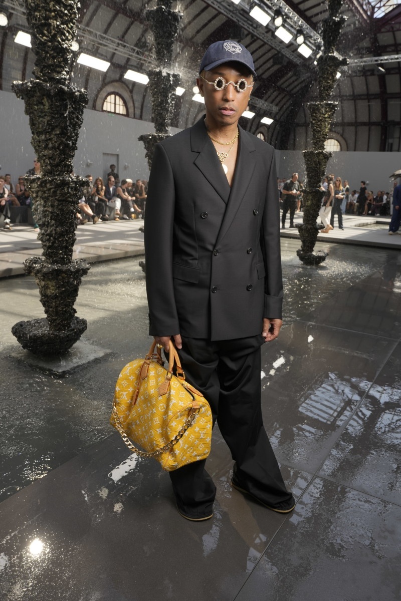 pharrell_williams_louis_vuitton_million_dollar_speedy_bag_in_yellow.jpg