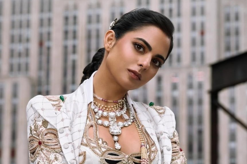 Kim cuong nang triu co ai nu ty phu giau nhat chau A hinh anh