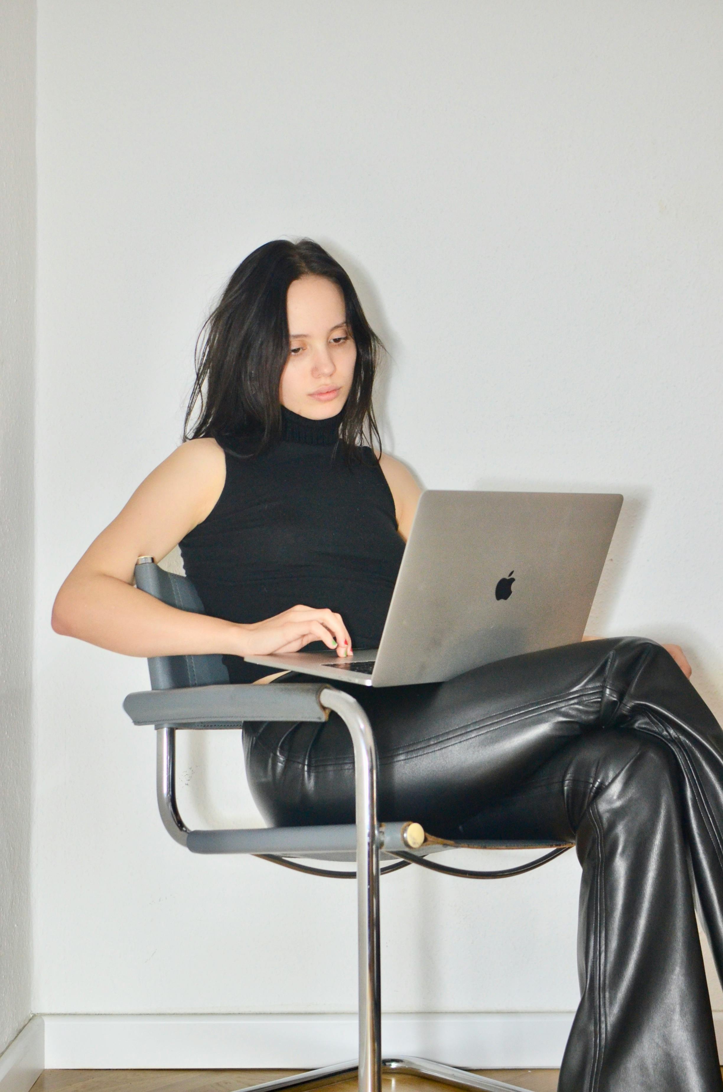 phong bat CV,  cach viet CV,  tieu chuan tuyen dung,  nha tuyen dung My,  nguoi lao dong, anh 6