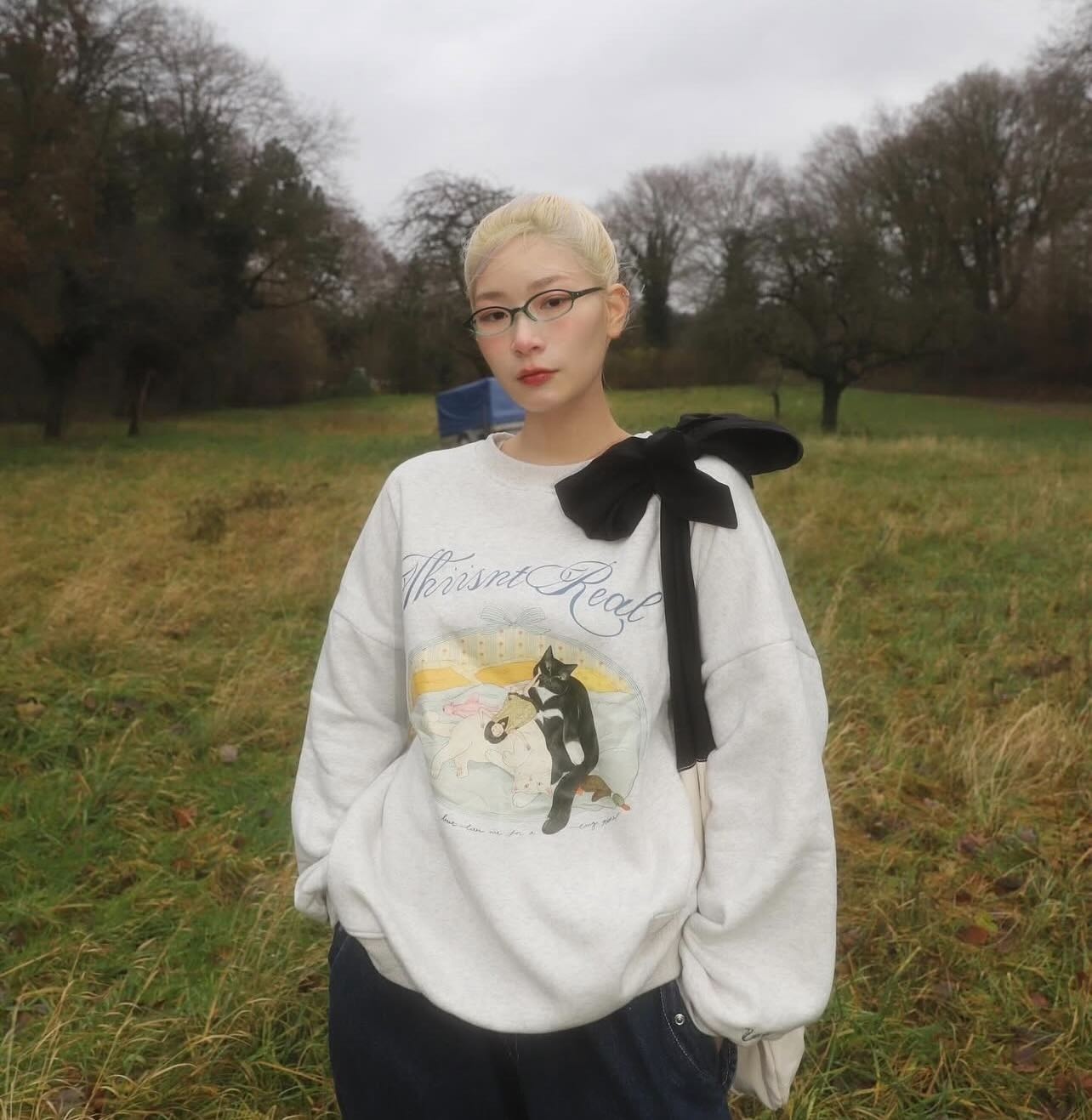 Thach Trang la ai,  Thach Trang phot,  Thach Trang sinh nam,  ten that Thach Trang, Thach Trang an cap tranh,  Thach Trang dao tranh,  Thach Trang instagram,  YouTuber Thach Trang, xin loi gay tranh cai, ban quyen tranh, tranh Kurahashi Rei, sao chep tranh, scandal Thach Trang, su dung tranh trai phep, van hoa ban quyen, y thuc ban quyen, dao nhai nghe thuat, nghe si vi pham, tac pham sao chep, so huu tri tue, cong dong sang tao, tranh minh hoa, lum xum ban quyen, dao tranh Viet Nam, quyen so huu tri tue anh 3