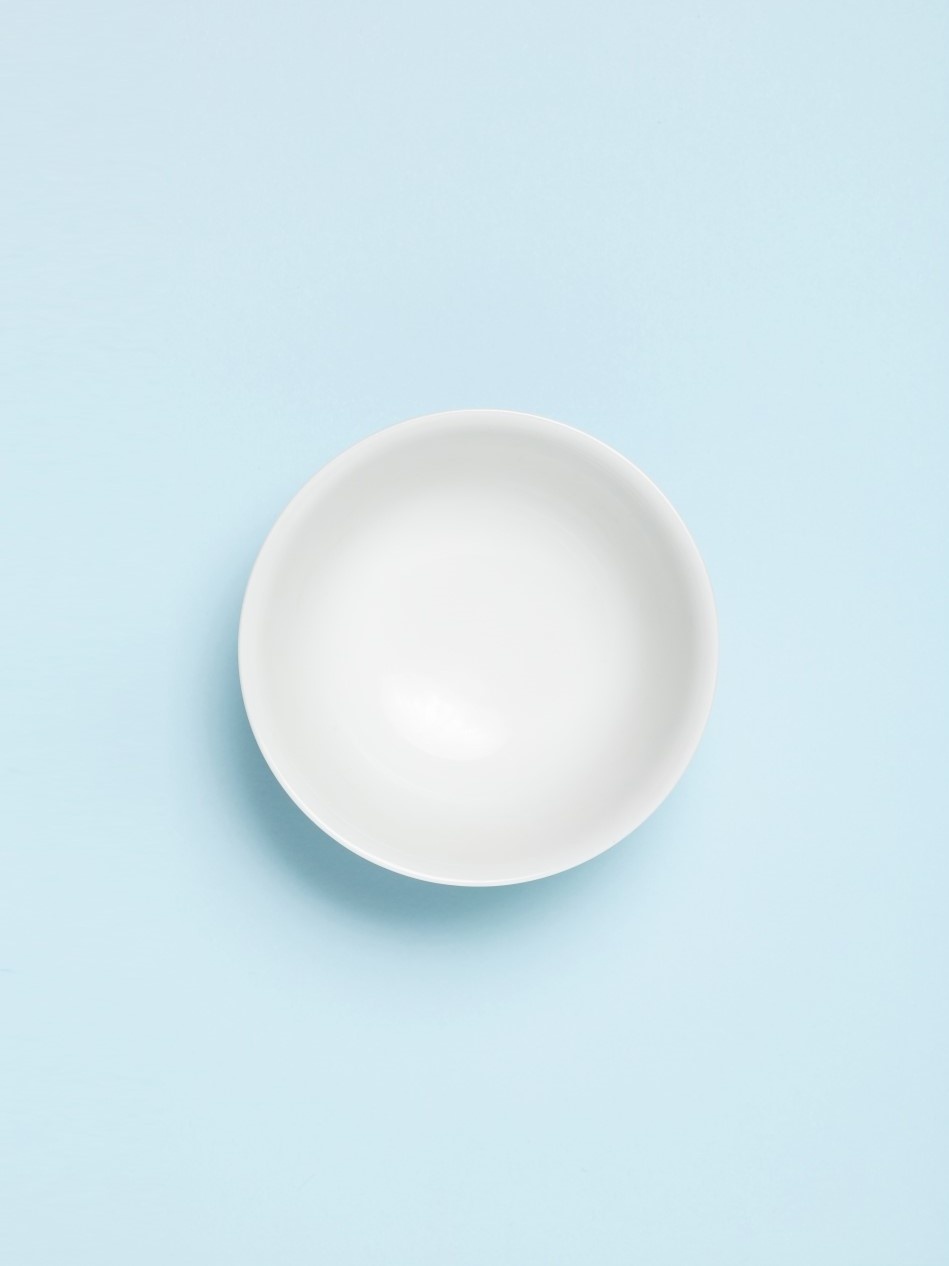 thoi nha Thanh,  thoi Ung Chinh,  dau gia bat co,  chiec bat co,  Hong Kong Trung Quoc,  lich su Trung Quoc,  gom su Trung Quoc,  Christie's Hong Kong anh 3