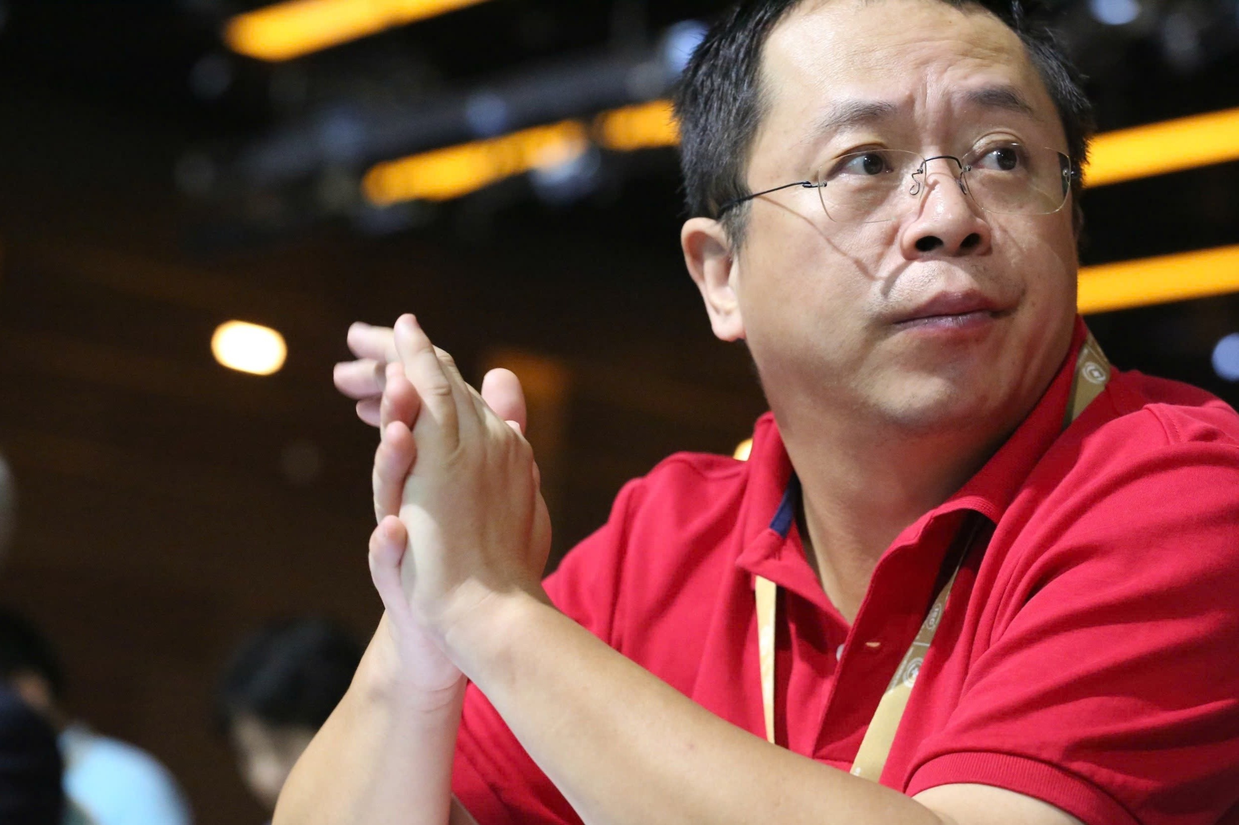 CEO Trung Quoc tuyen bo sa thai ca phong marketing, thay bang AI hinh anh