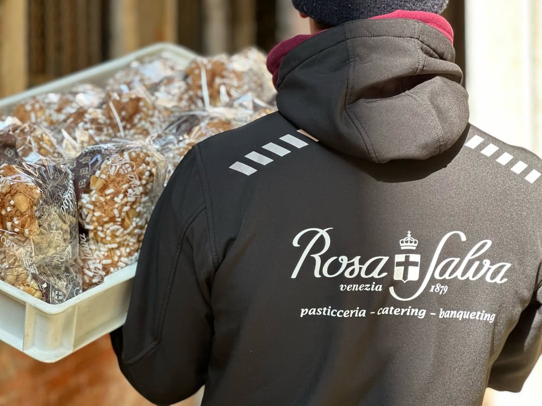 Jeff Bezos,  Lauren Sanchez,  ban gai Jeff Bezos,  ty phu Jeff Bezos,  dam cuoi Jeff Bezos,  Venice,  Italy anh 7