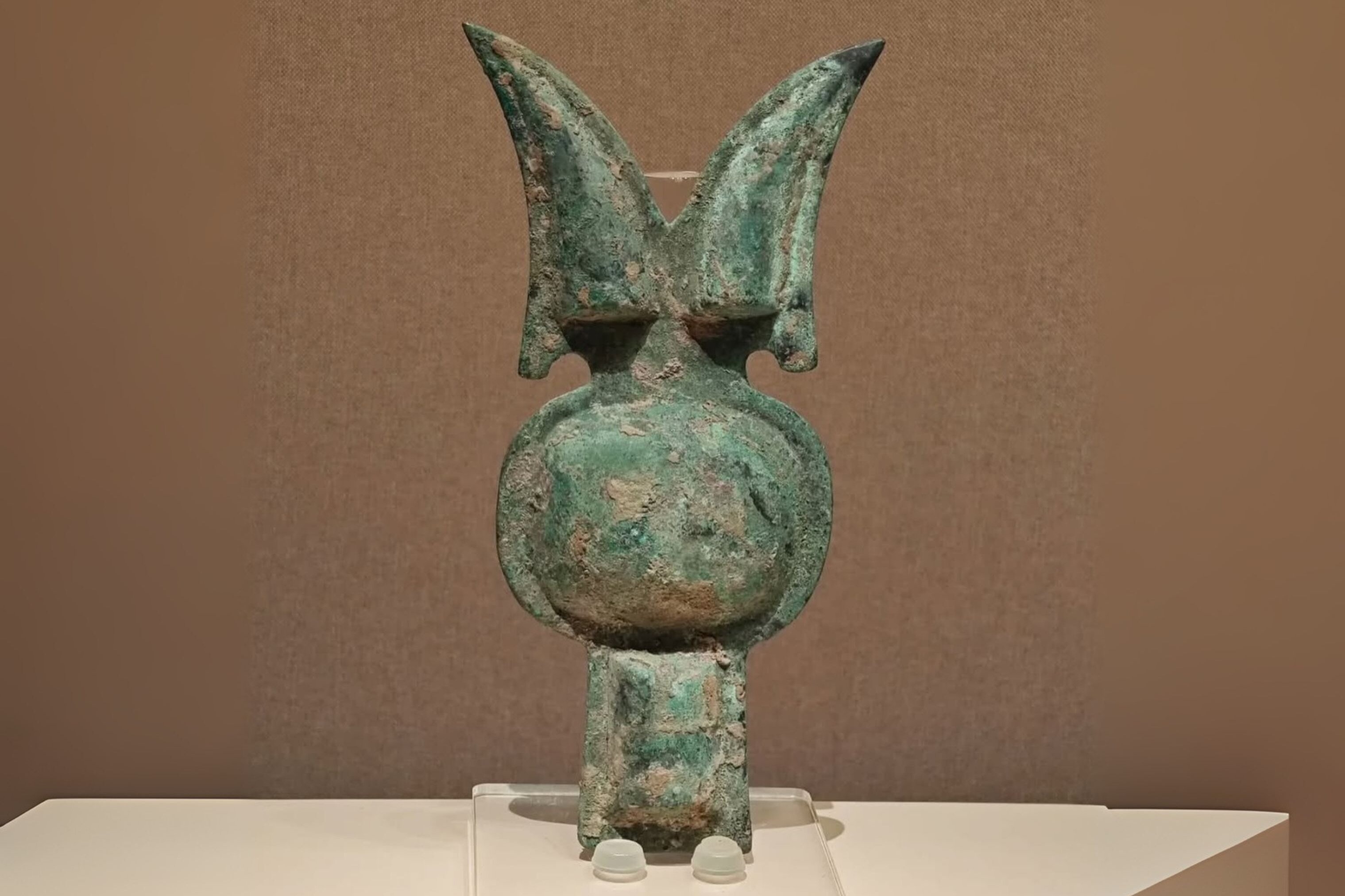 Co vat hon 2.000 nam tuoi gay sot vi 'giong Labubu' hinh anh