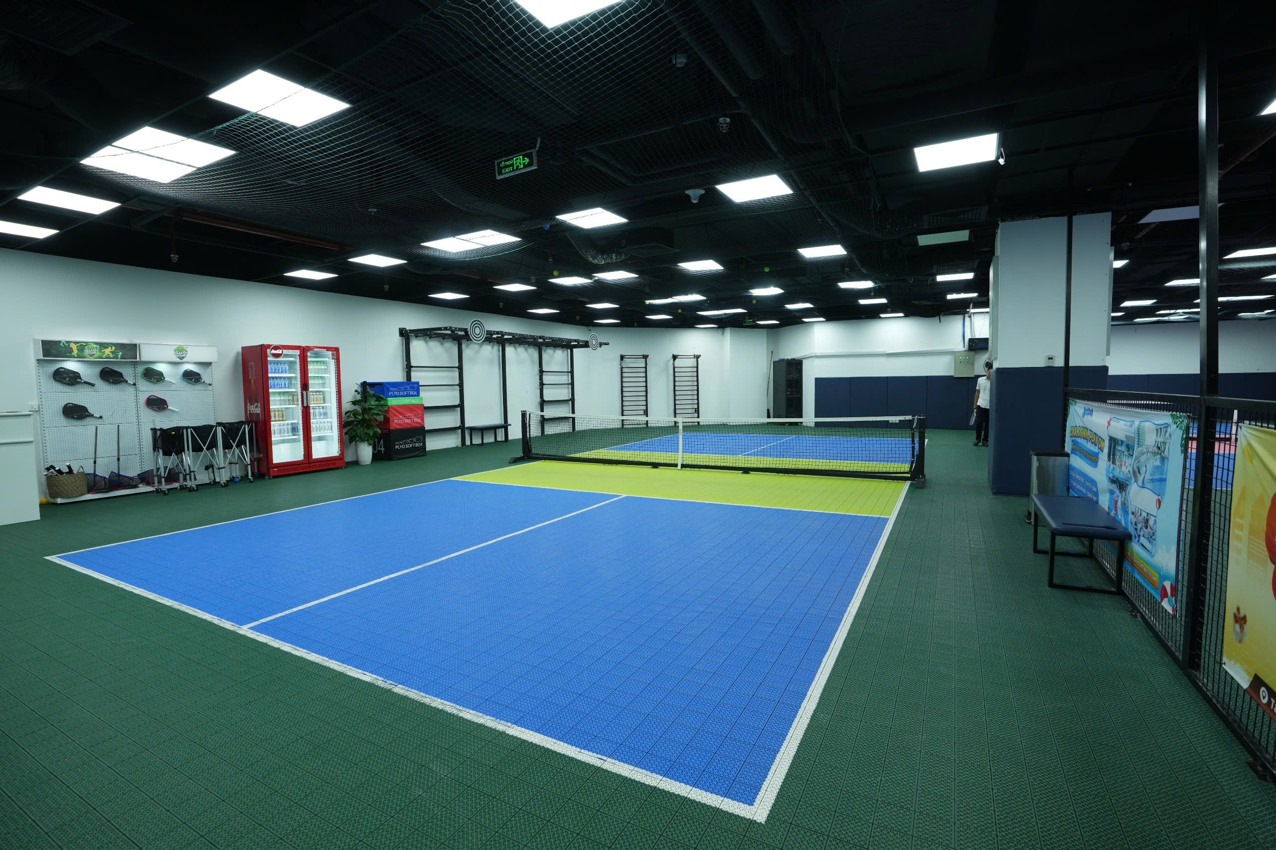 san pickleball trong nha,  san pickleball Ha Noi,  pickleball Ha Noi,  San pickleball,  Pickleball Ha Noi,  Choi pickleball,  San may lanh,  San TTTM,  Pickle-mall anh 4