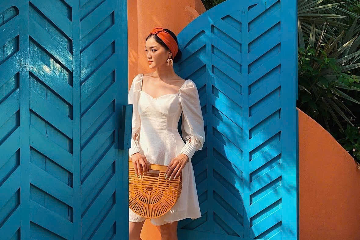 Mua he o Hoi An qua mai ngoi, hoa giay va buc tuong cam hinh anh