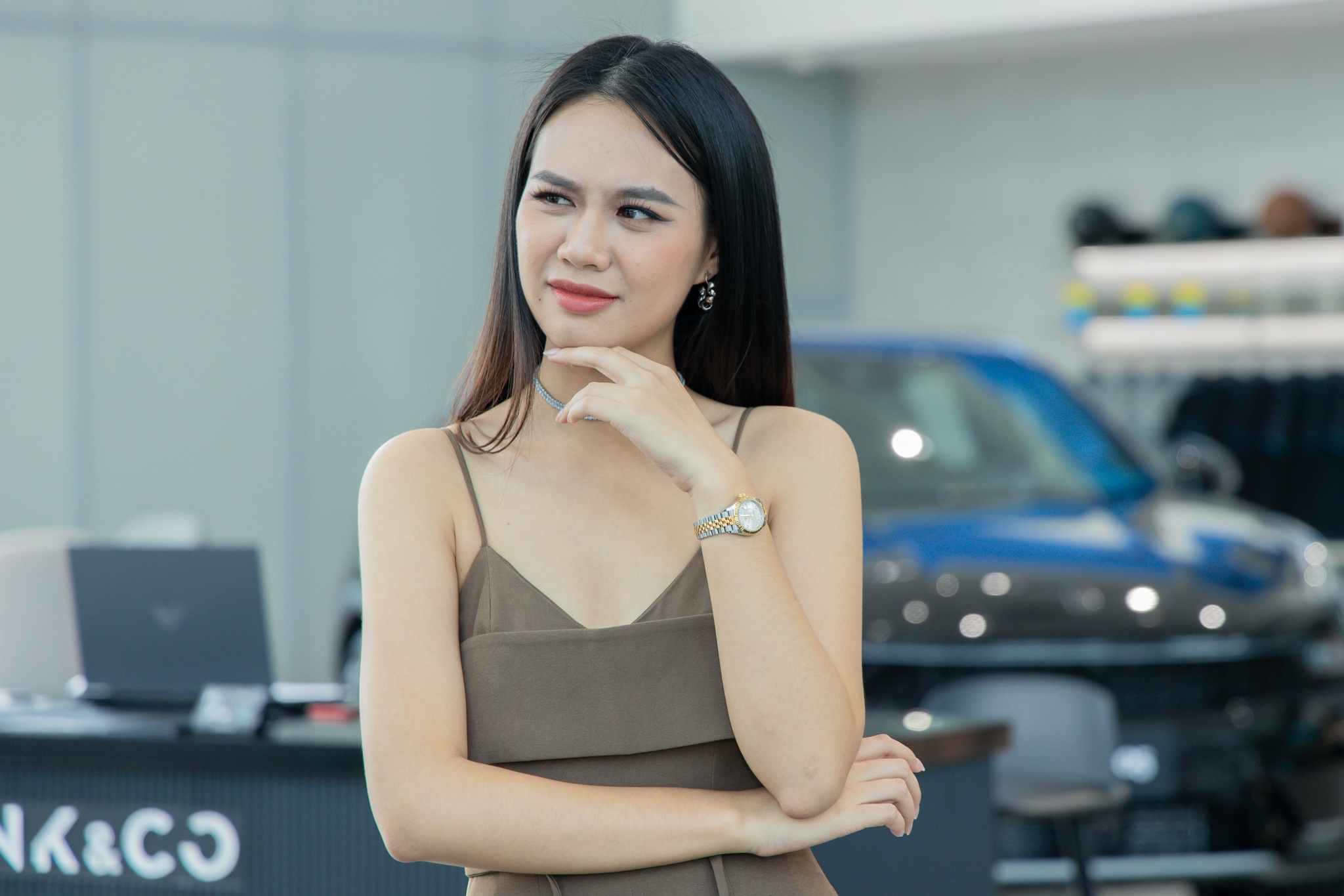 Sai lam tri gia tram trieu khi lai xe dien hinh anh