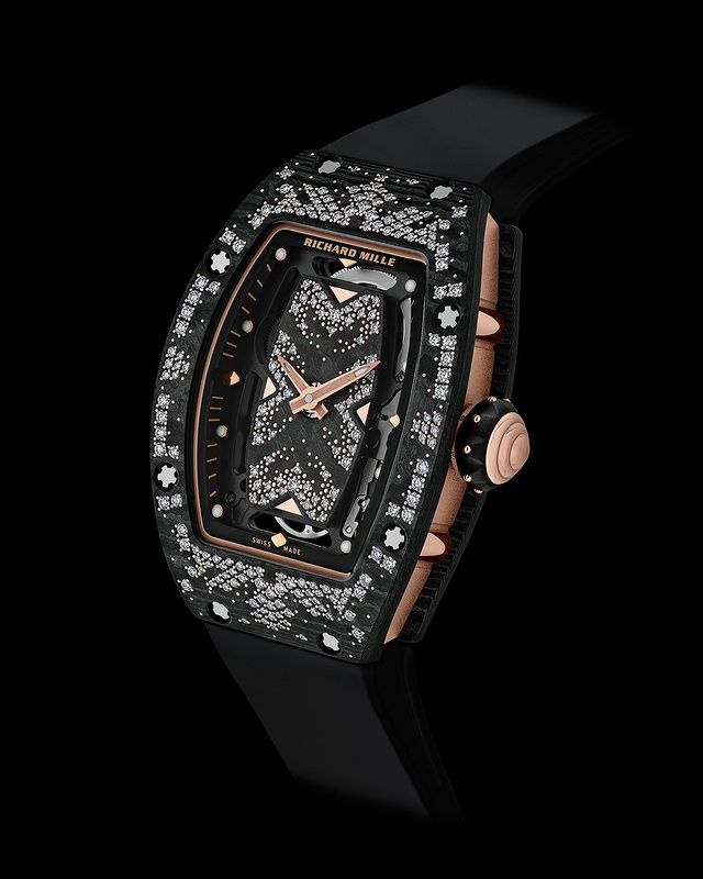 richard_mille_ra_mat_bo_suu_tap_rm_07_01_intergalactic_nhung_che_tac_mang_ca_ngan_ha_vao_vu_tru_dong_ho_xa_xi_1_1.jpg