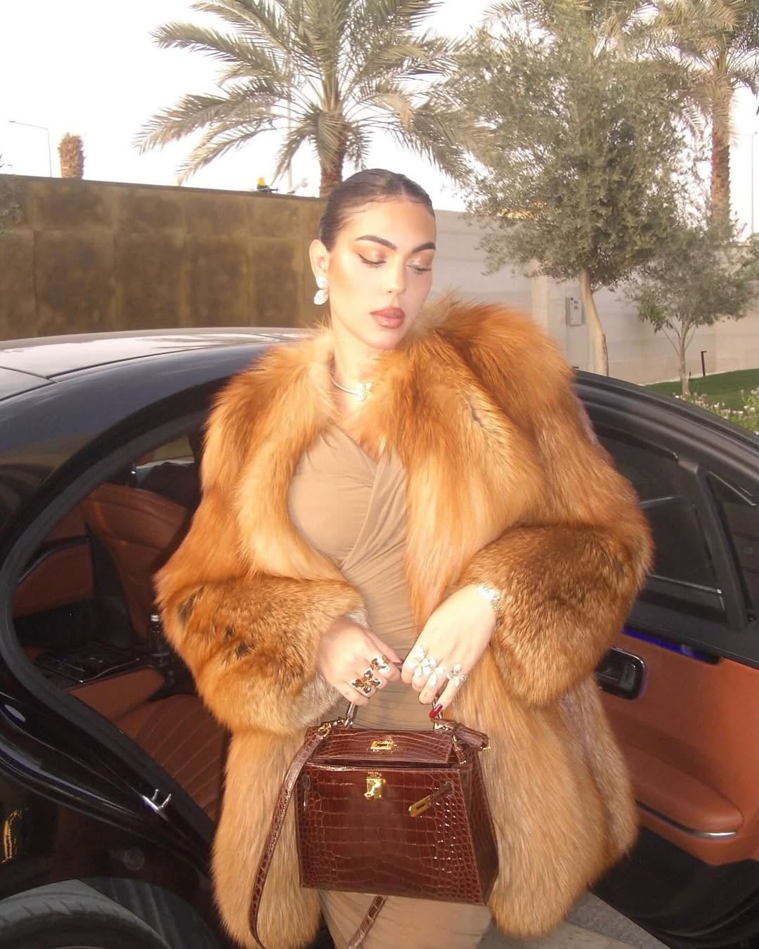 Georgina Rodriguez,  CR7,  Ronaldo,  ban gai Ronaldo,  Ronaldo cau hon,  Cristiano Ronaldo,  Georgina Rodriguez tai san anh 6