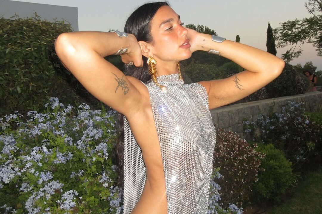 Vay xe man suon ngay cang tao bao hinh anh