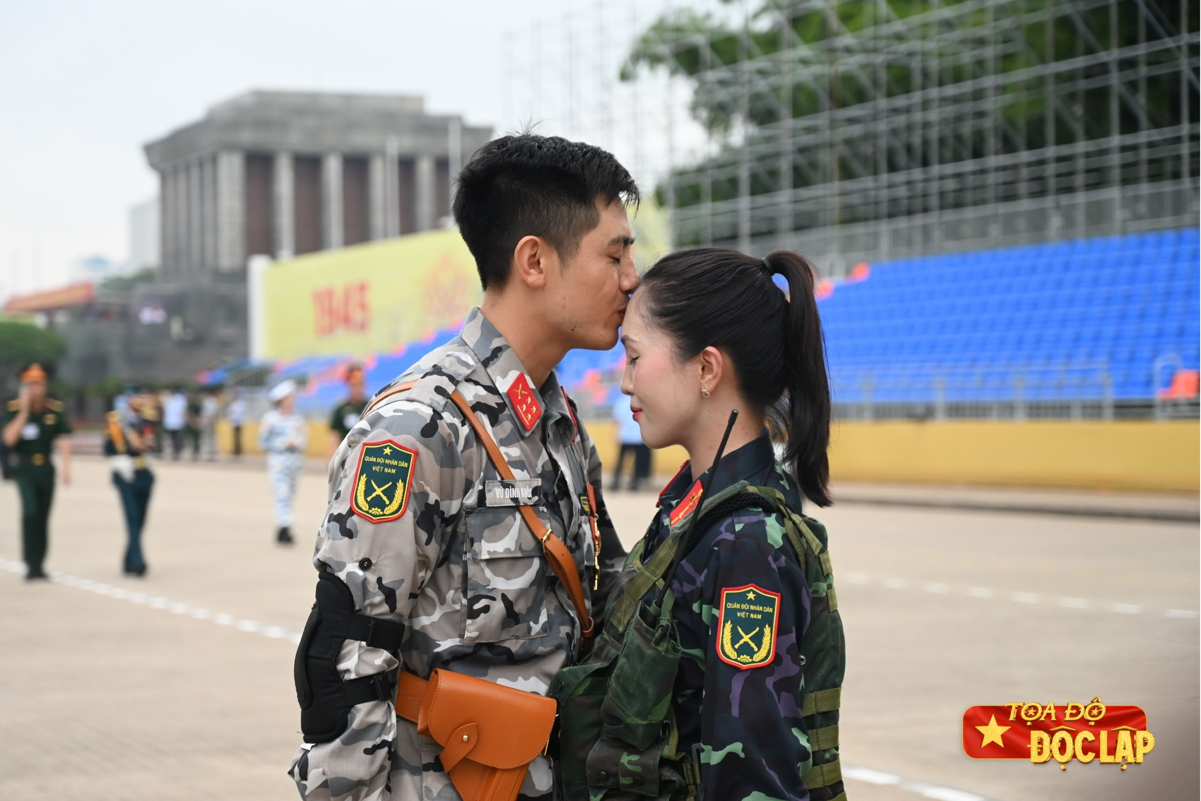 tinh yeu chien si,  chien si A80,  dieu binh A80,  dieu binh 2/9 anh 1