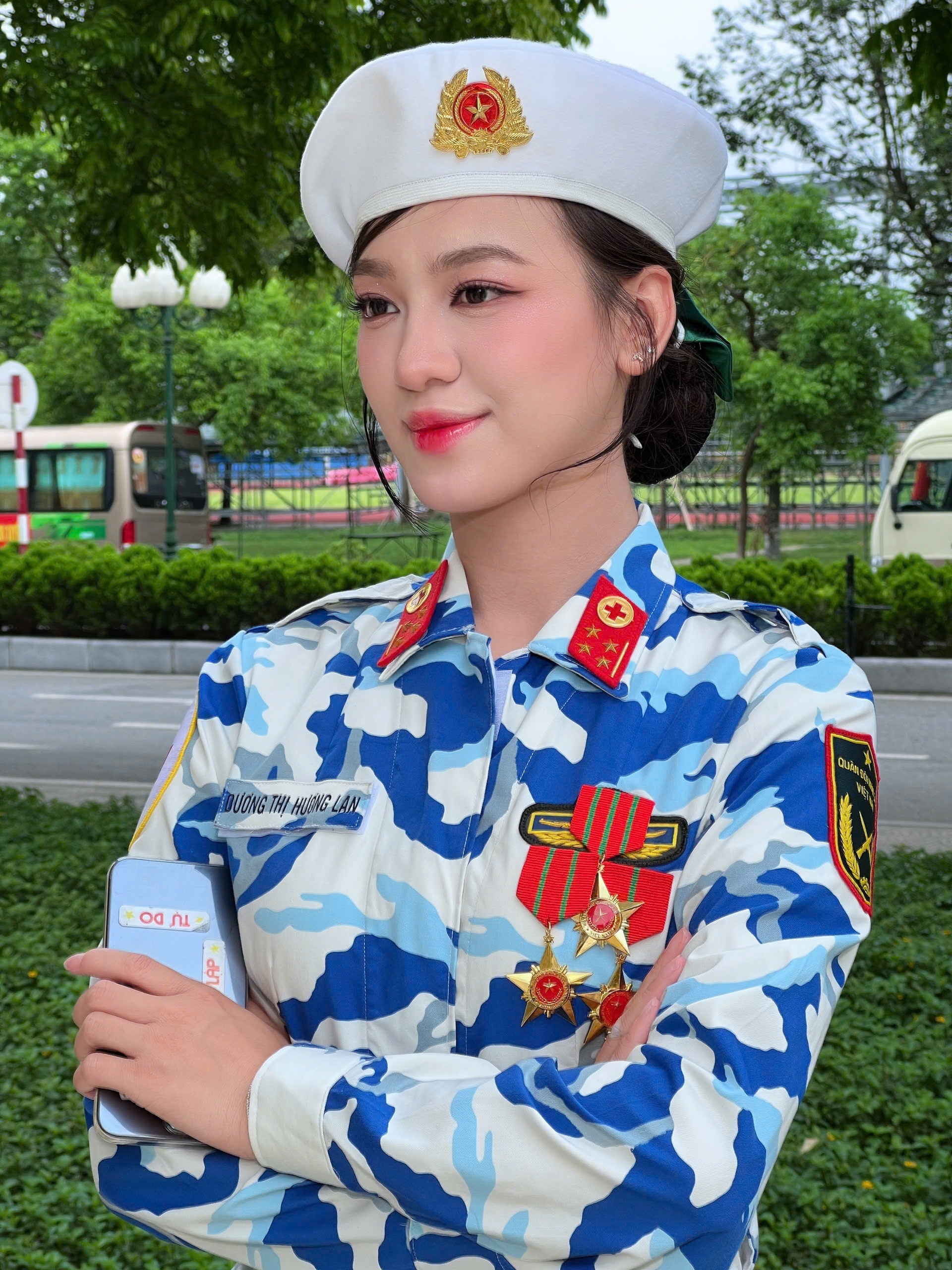 Quoc khanh,  A80,  A50,  A70,  2/9,  chien si,  nu chien si,  chien si makeup anh 1