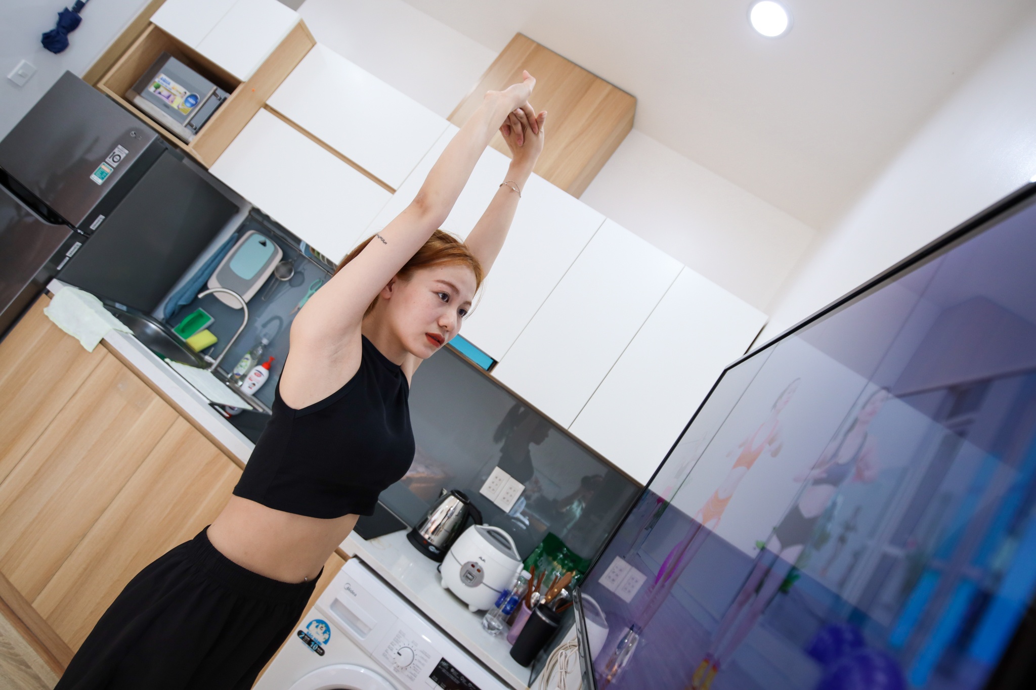 Nhung nguoi di nha hang mot minh, goi nua cai pizza hinh anh