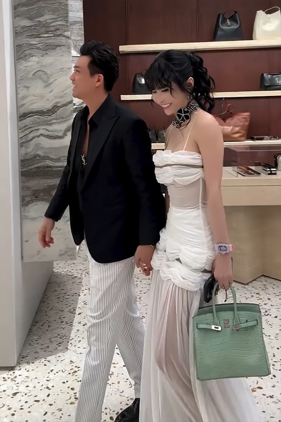 1735964059_minh_nhua_2_3244_2492_4585_width580height870.jpg