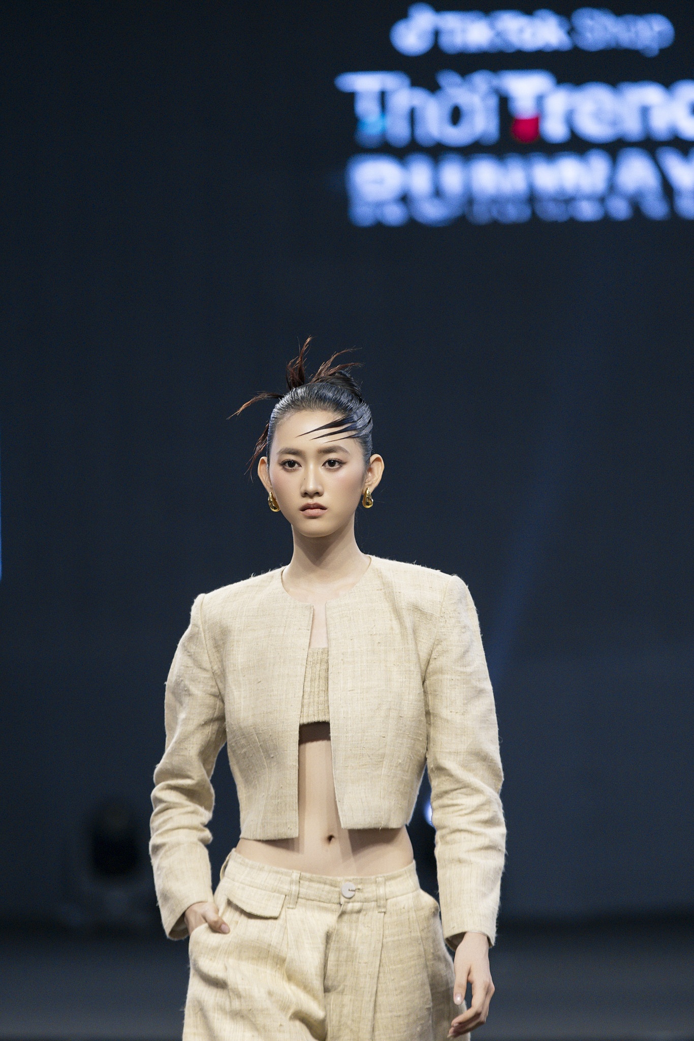 TikTok,  TikTok Shop,  Thoi Trend Runway,  Puma anh 6