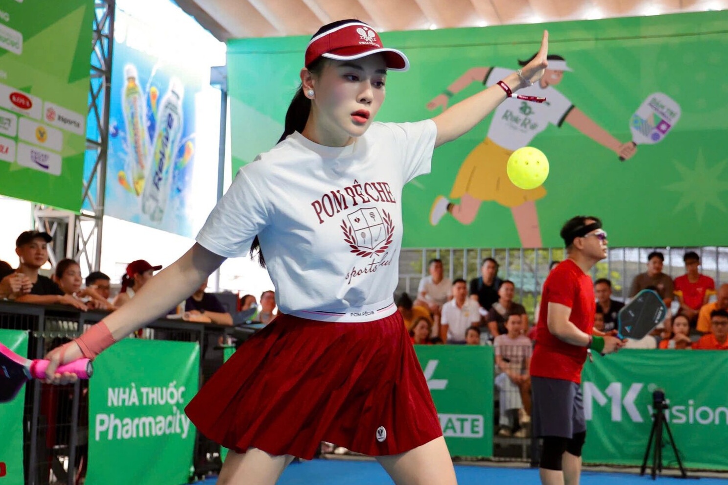 Phuong Oanh, Shark Binh me pickleball hinh anh