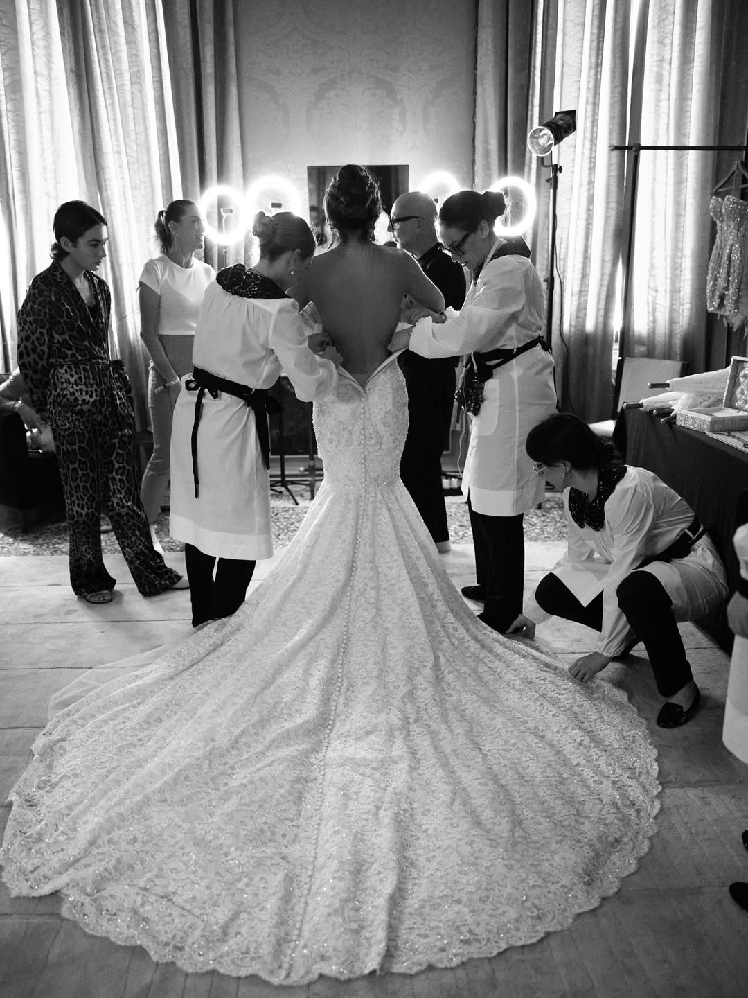 Not_just_a_gown_a_piece_of_poetry.Thank_you_dolcegabbana_for_the_magic_you_made._1_.jpg