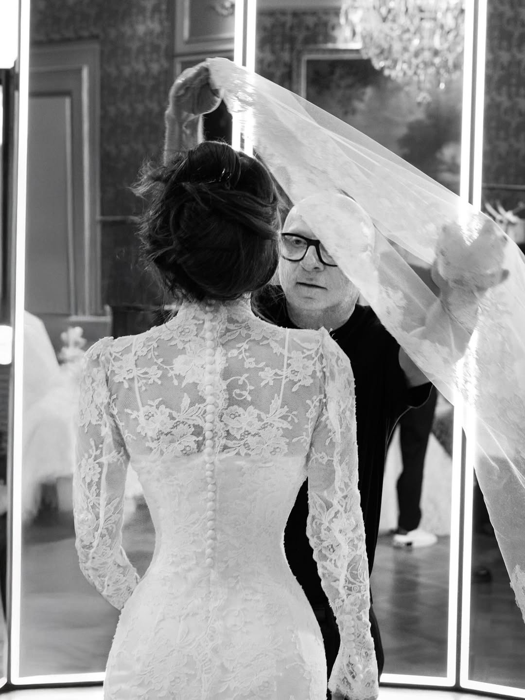 Not_just_a_gown_a_piece_of_poetry.Thank_you_dolcegabbana_for_the_magic_you_made._2_.jpg