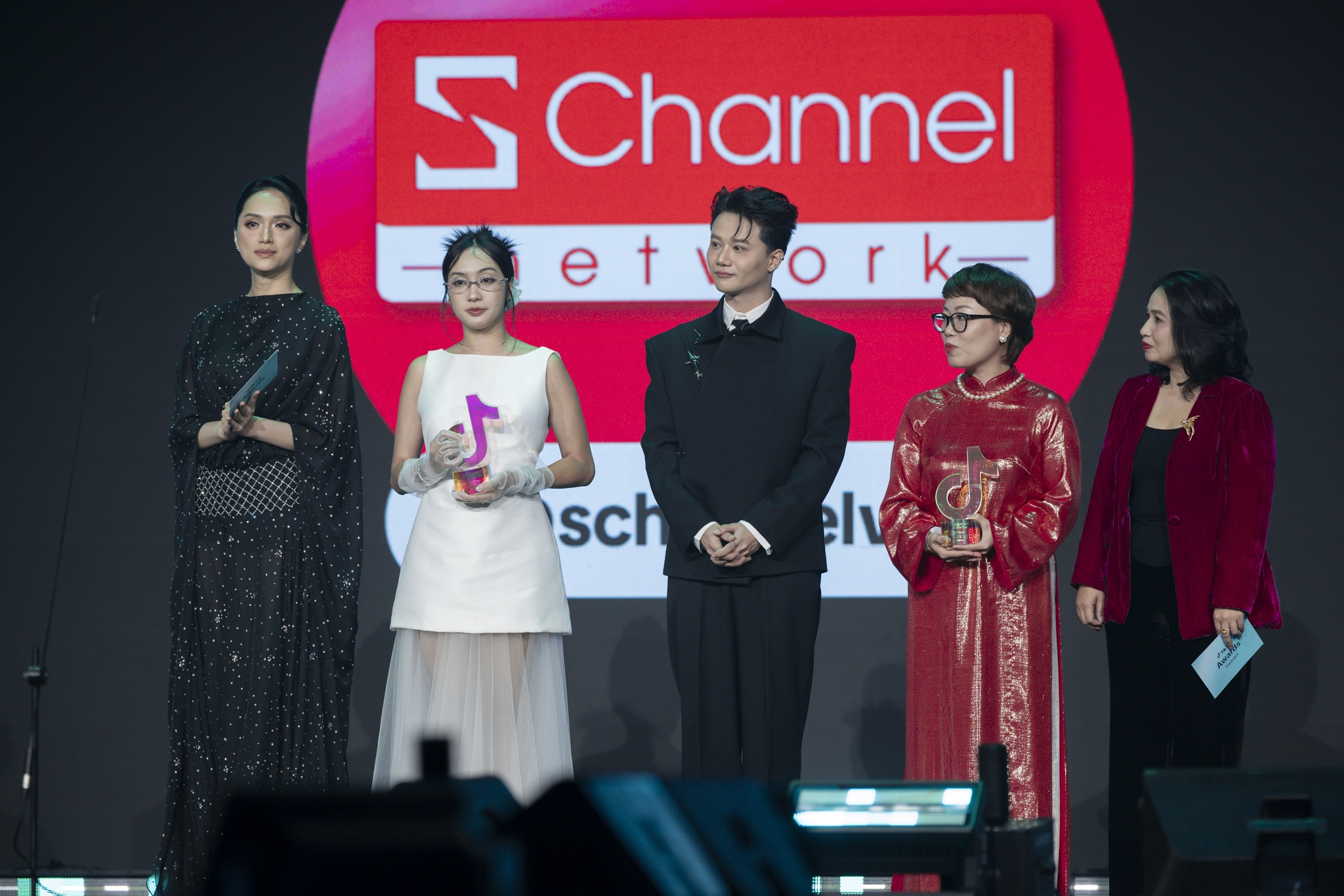 TikTok Awards 2025,  Con Co Day,  Van Anh Neymar,  Tun Cui Bap,  Ngoc Kem anh 8