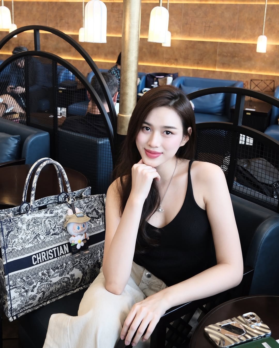 Em_chao_thang_8_1_.jpg