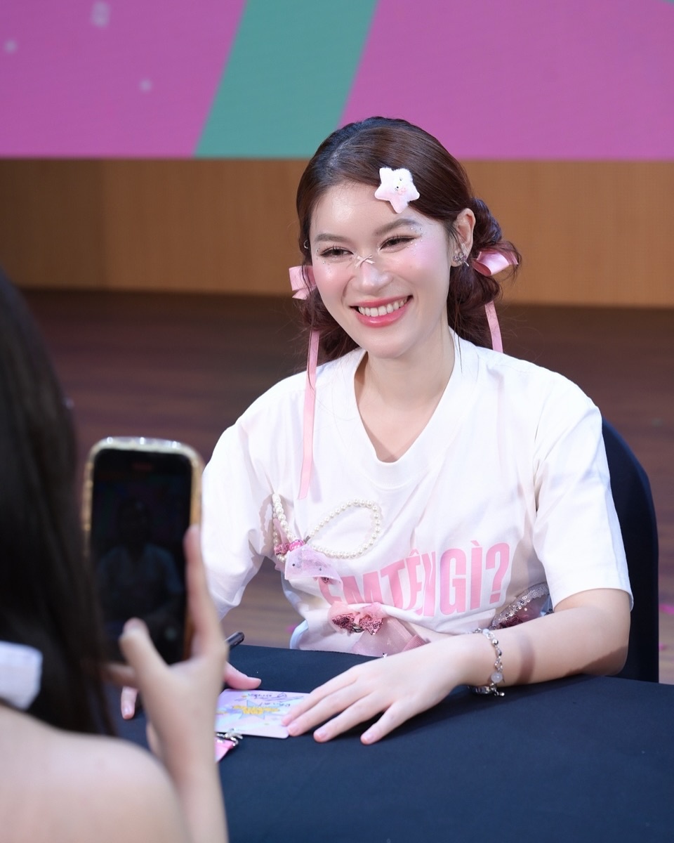 Anh_mat_lap_lanh_hanh_phuc_nay_la_vo_gia_Day_3_khum_a_Mien_Trung_hay_mien_Tay_day_a.jpg