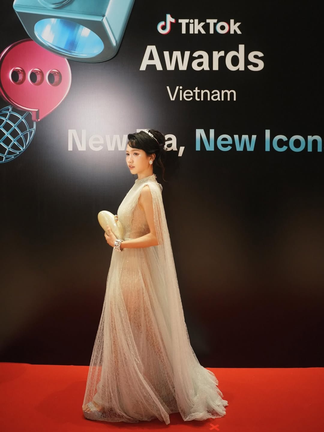 Newsfeed Rate,  Doãn Hải My,  vợ Đoàn Văn Hậu,  Kelbin Lei,  Louis Phạm,  Hoàng Minh Ngọc,  Ngọc Thanh Tâm ảnh 8 Newsfeed Rate,  Doan Hai My,  vo Doan Van Hau,  Kelbin Lei,  Louis Pham,  Hoang Minh Ngoc,  Ngoc Thanh Tam anh 8