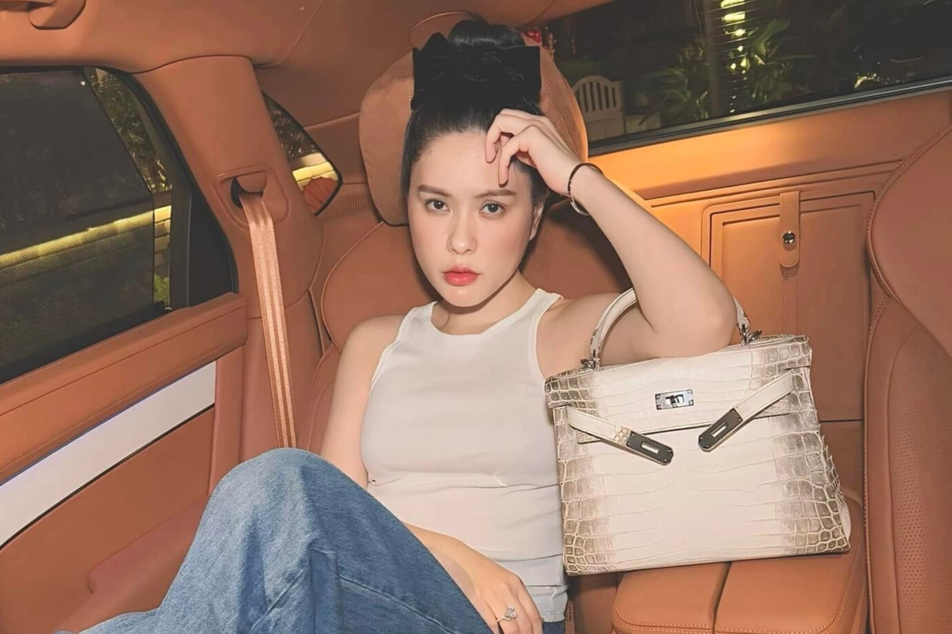 Tui 'Hermes bach tang' cua Doan Di Bang hinh anh