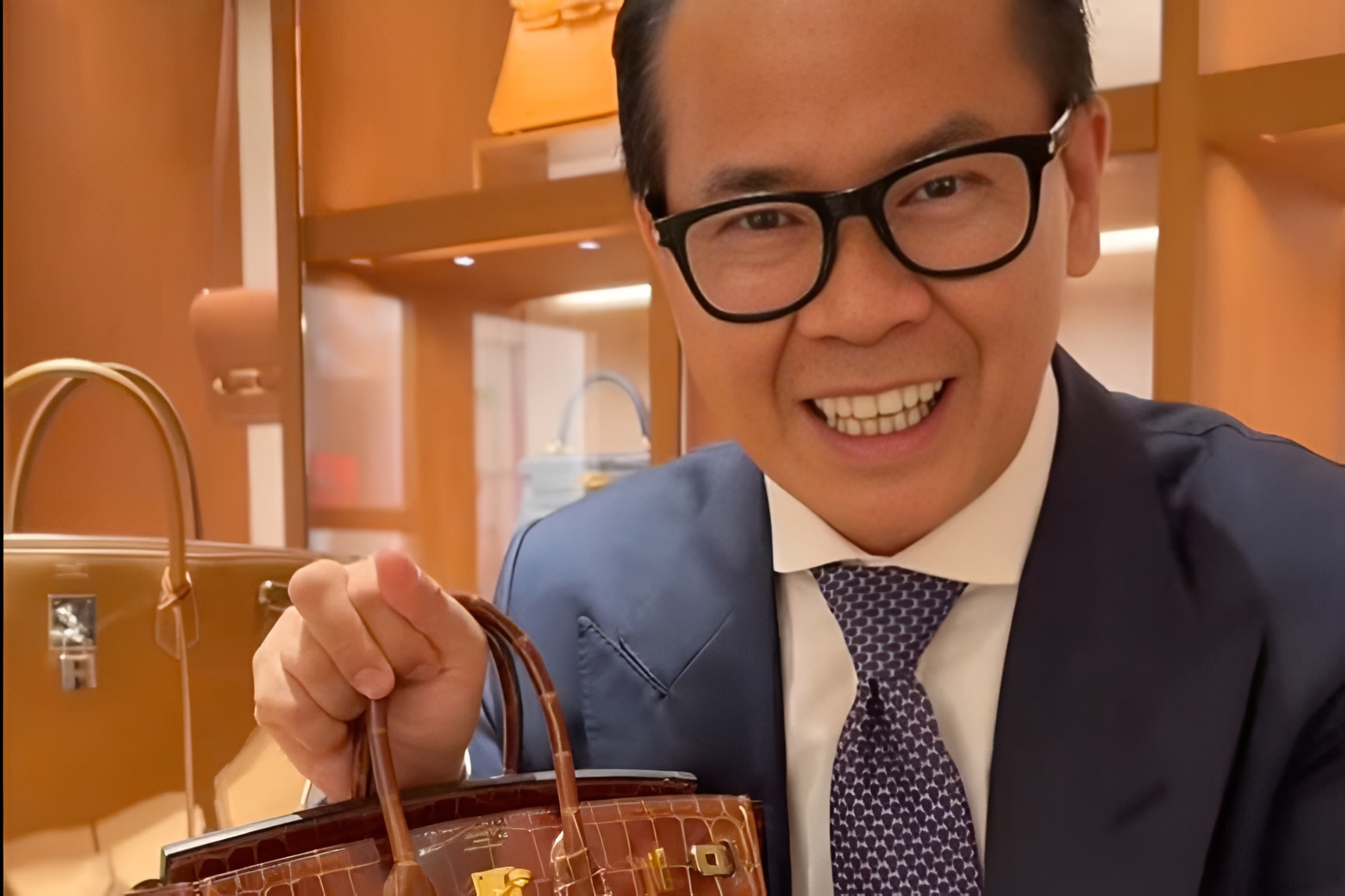 Nghi van NTK Thai Cong xach tui Hermes gia hinh anh