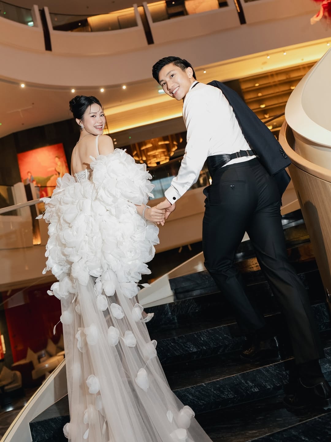 Newsfeed Rate,  Harry Nista,  Doan Hai My,  Doan Van Hau,  vo Doan Van Hau,  Xoai Non,  Mina Pham,  vo Minh Nhua,  dai gia Minh Nhua,  Quynh Thi anh 4