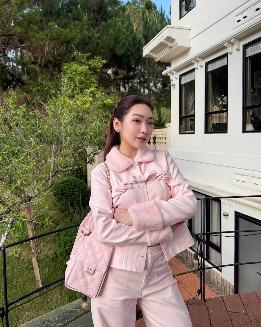 Chloe Nguyen,  rich kid,  rich kid TP.HCM,  Chloe Nguyen cau hon anh 9