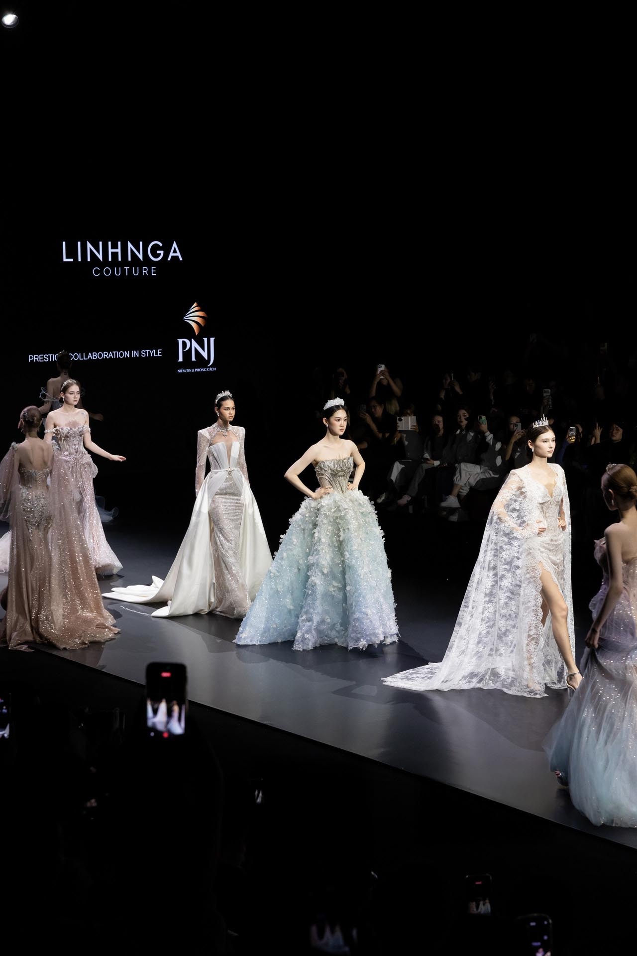 PNJ,  Linh Nga Couture,  Sanya Bridal Fashion Week anh 3