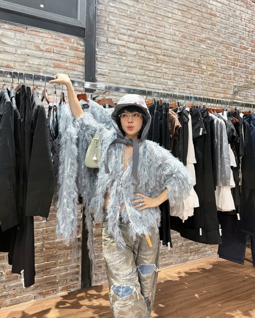 Xoai Non,  Newsfeed Rate,  Linh Chi,  Co Kim Ngan,  May Chi,  thoi trang anh 8