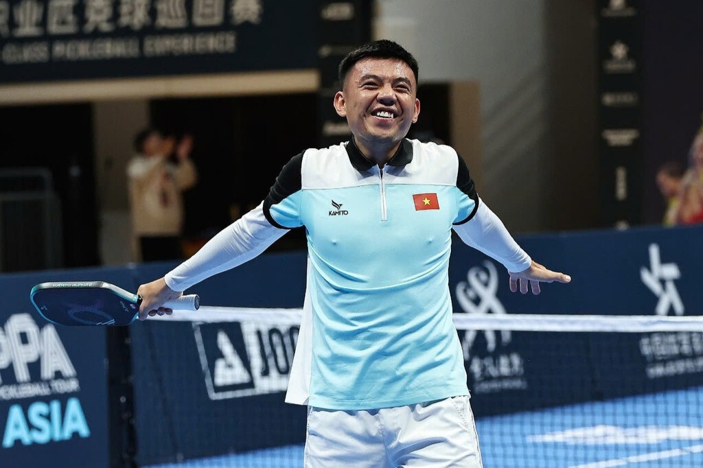 Ly Hoang Nam dung so 2 chau A hinh anh