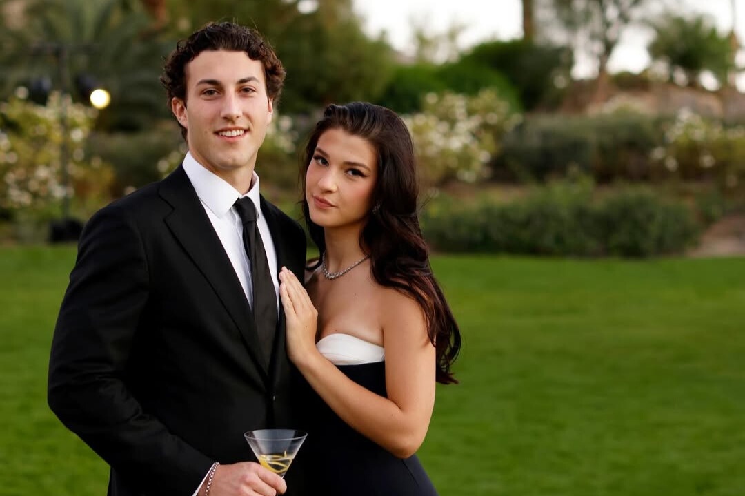 Ai nu ty phu Bill Gates cong khai tinh moi hinh anh