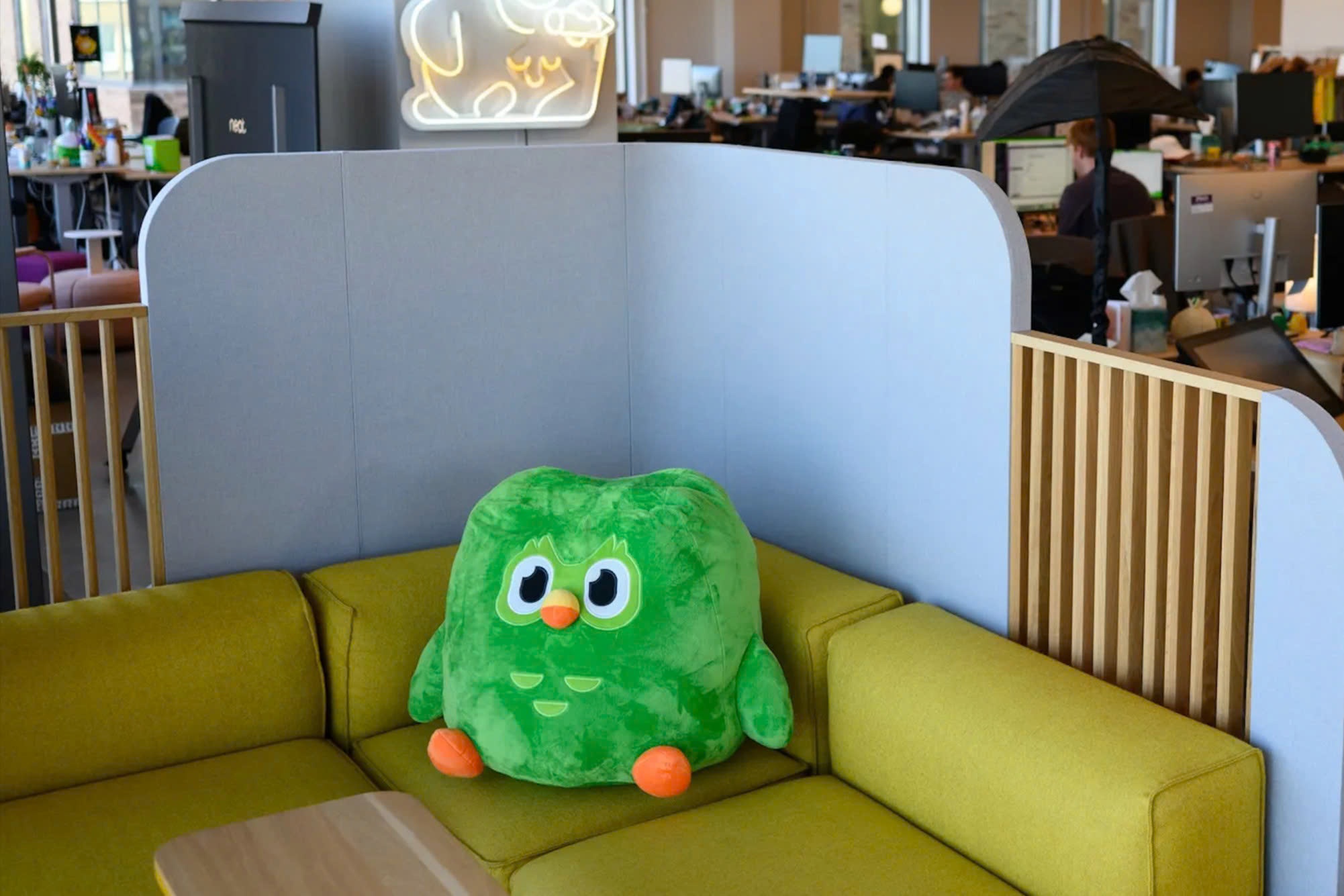 Mot cong ty cho nghi Tet Duong lich suot 14 ngay hinh anh