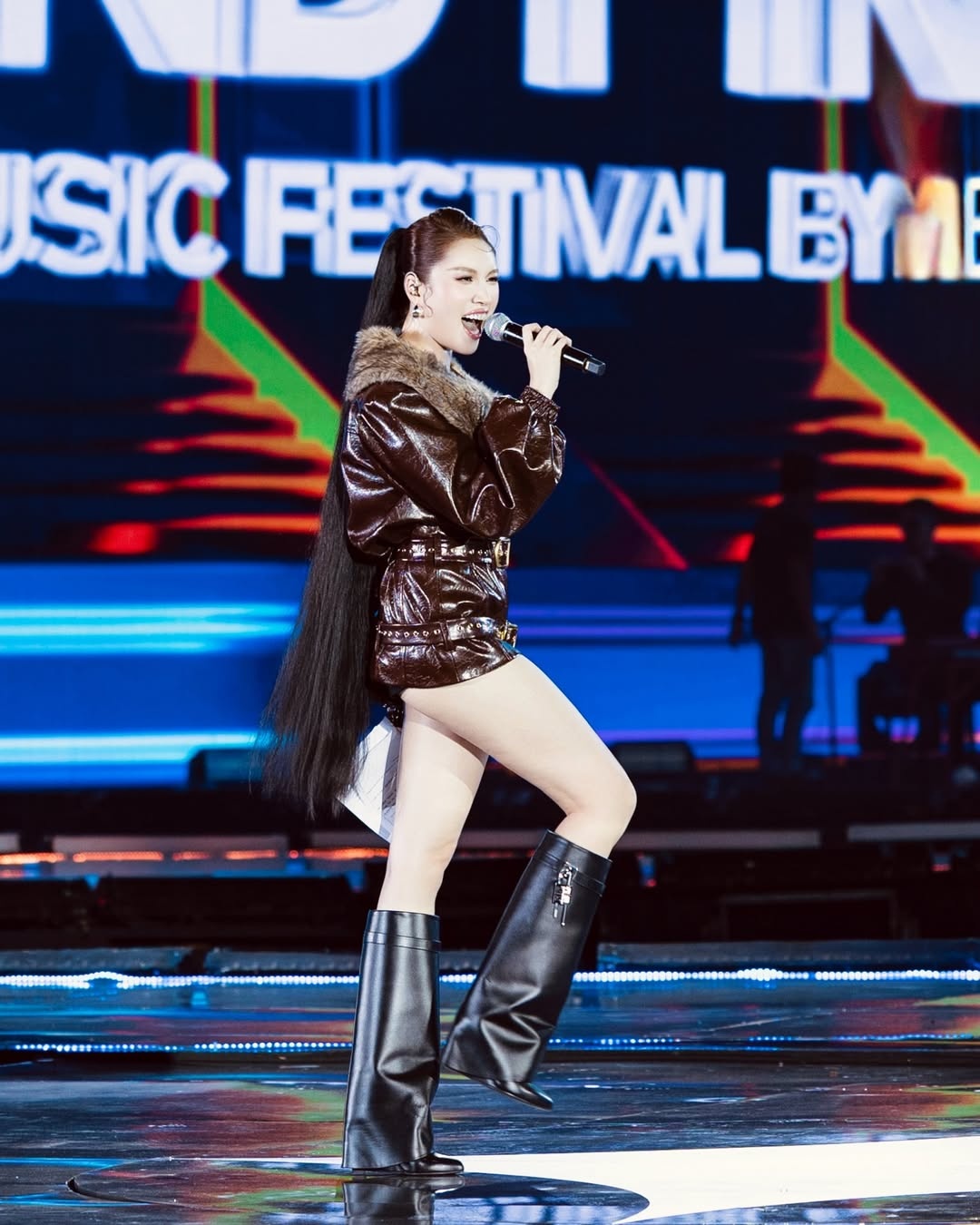 Trần Thị Duyên, Newsfeed Rate, Linh Ngọc Đàm, Thanh Thanh Huyền, Tăng Mỹ Hàn ảnh 9 Tran Thi Duyen, Newsfeed Rate, Linh Ngoc Dam, Thanh Thanh Huyen, Tang My Han anh 9