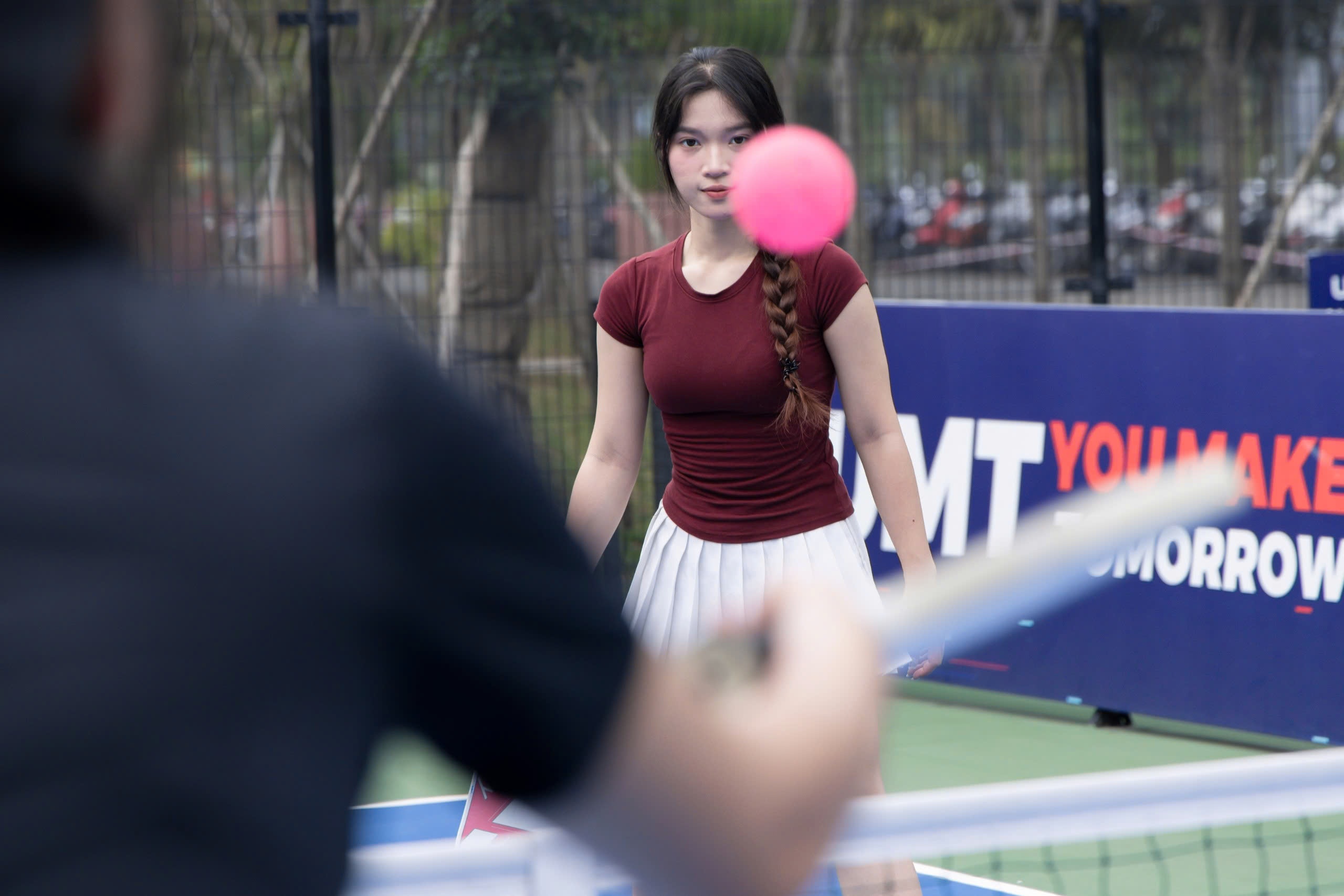 Chan thuong mat vi choi pickleball tang bao dong hinh anh