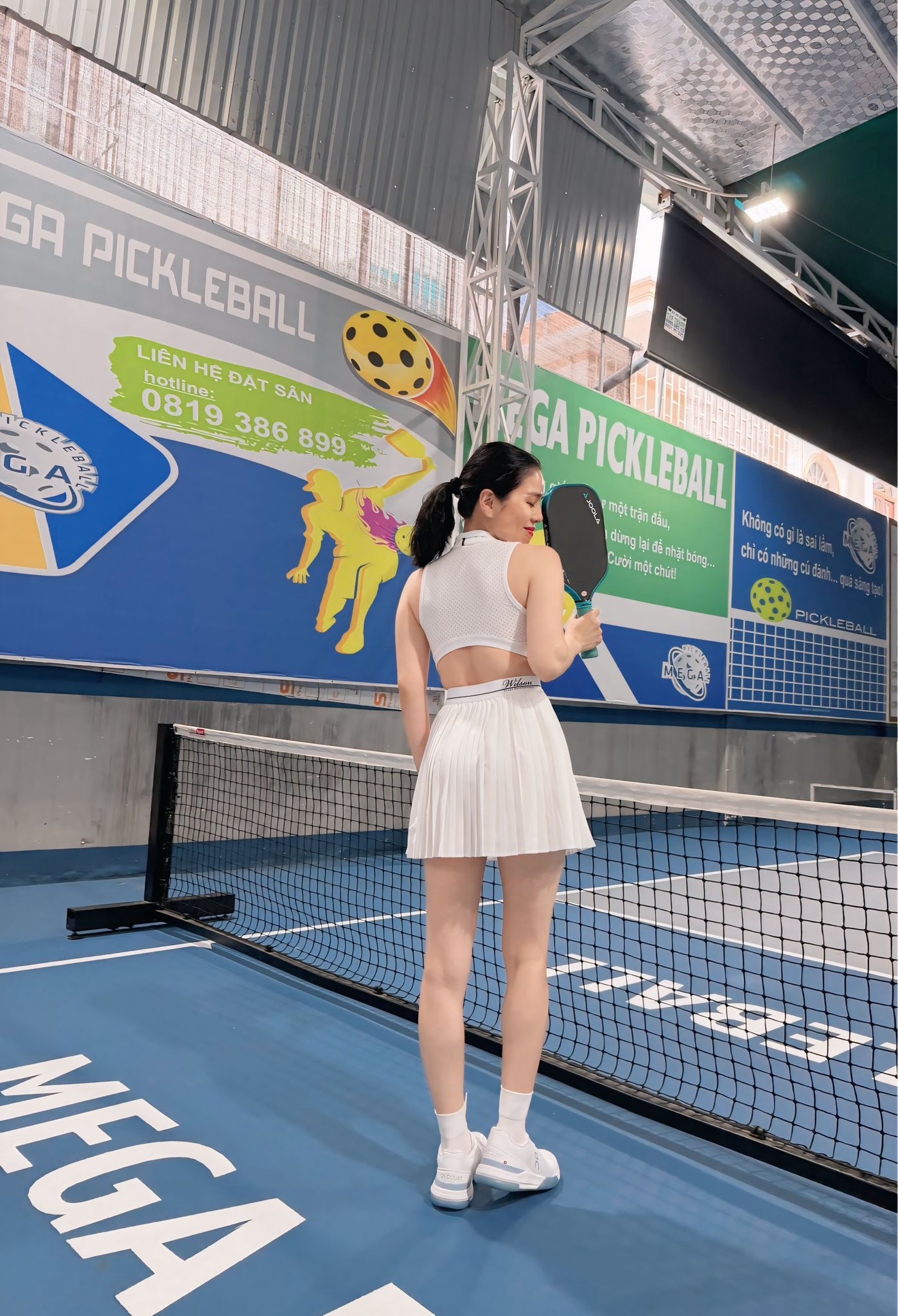 Le Quyen,  ca si,  the thao anh 2