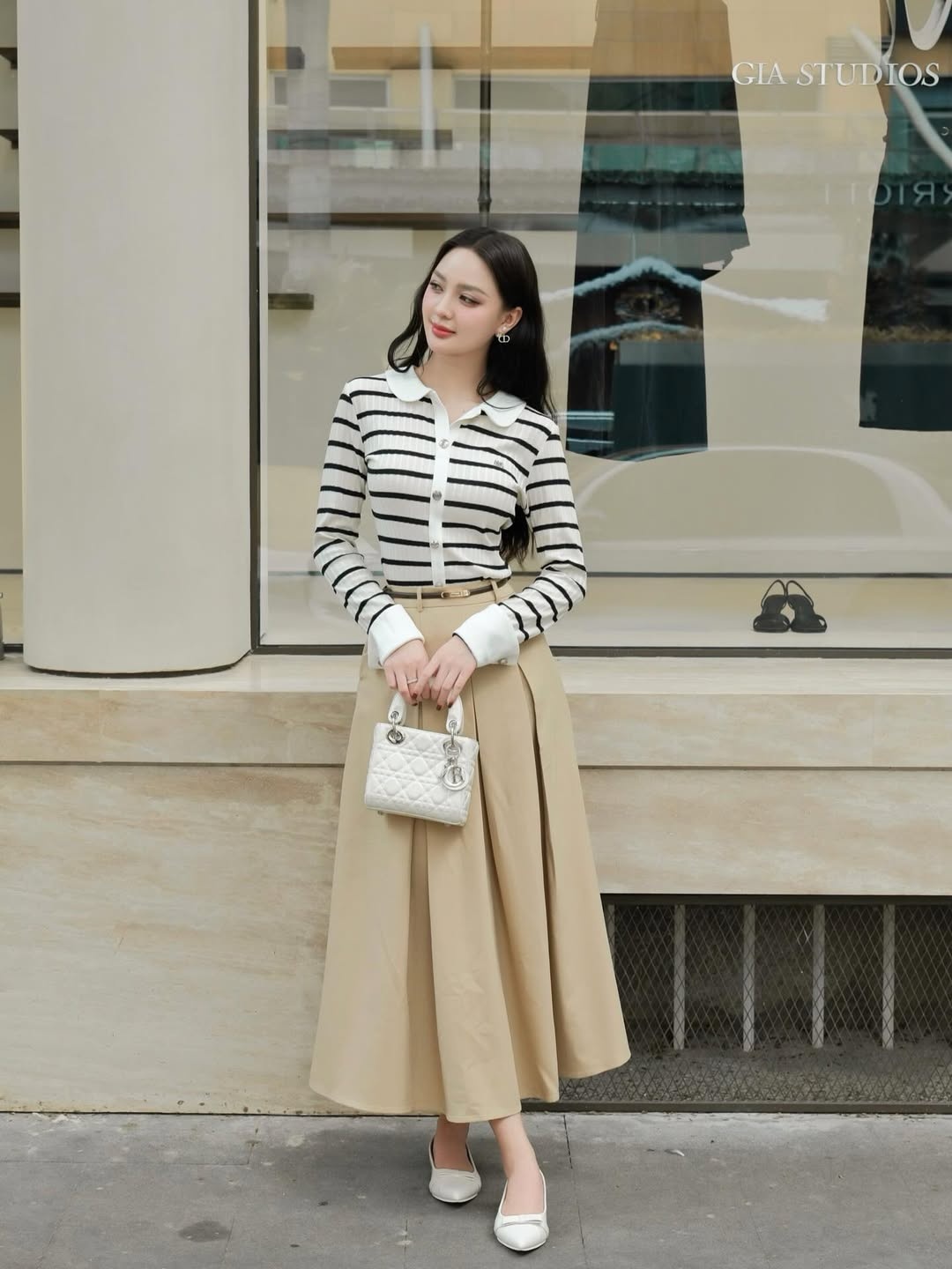 Dinh Bac,  A hau,  Hoa hau anh 2