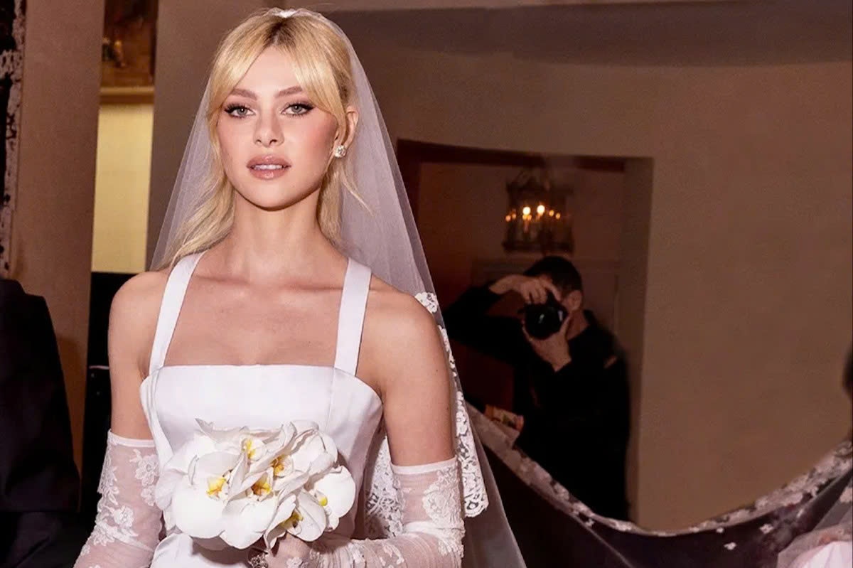 Chiec vay cuoi khien con trai David Beckham quay lung voi gia dinh hinh anh